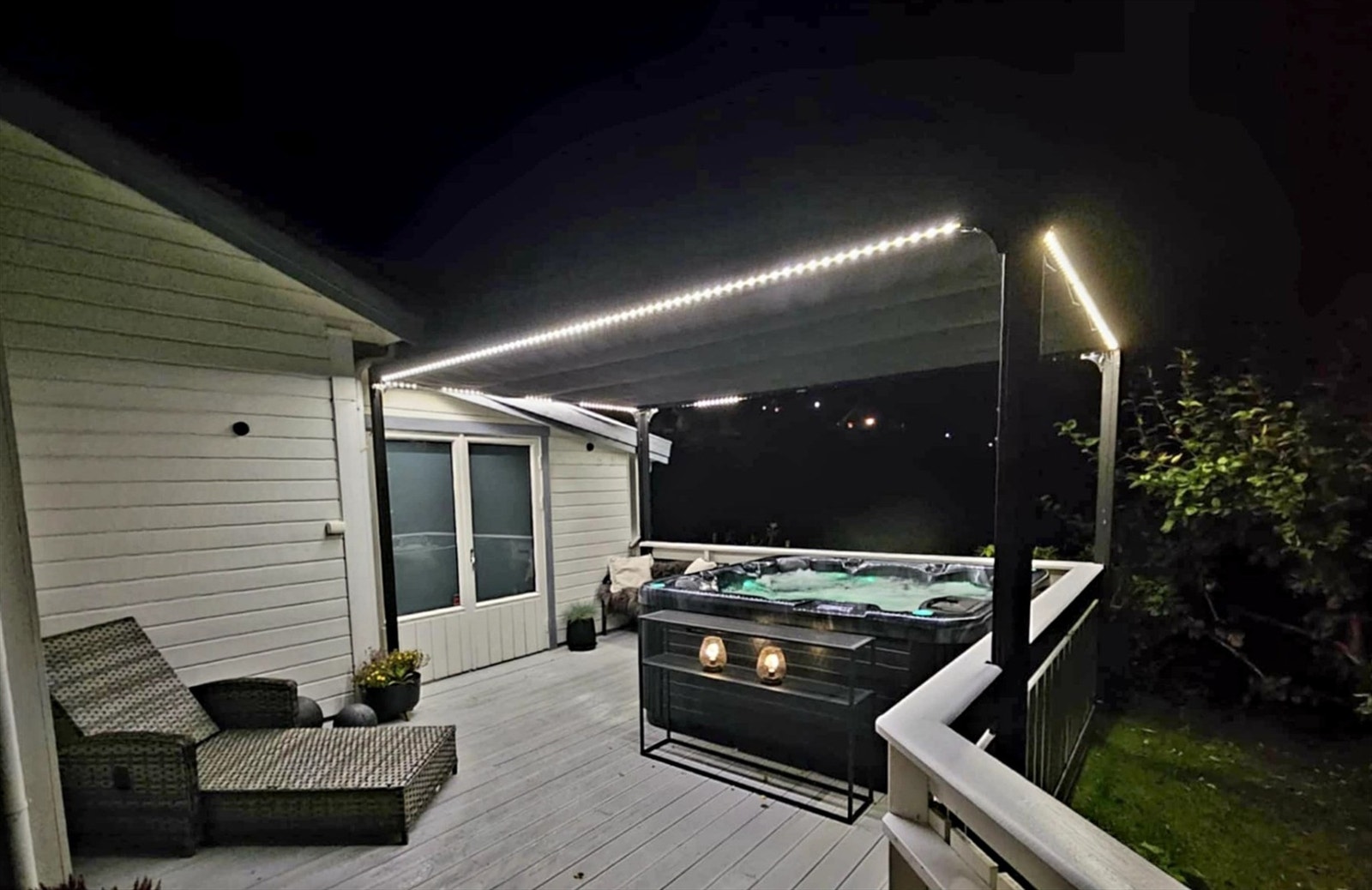 Boblebadet medfølger salget og har en ny verdi på ca. 100 000,- Galleribilde