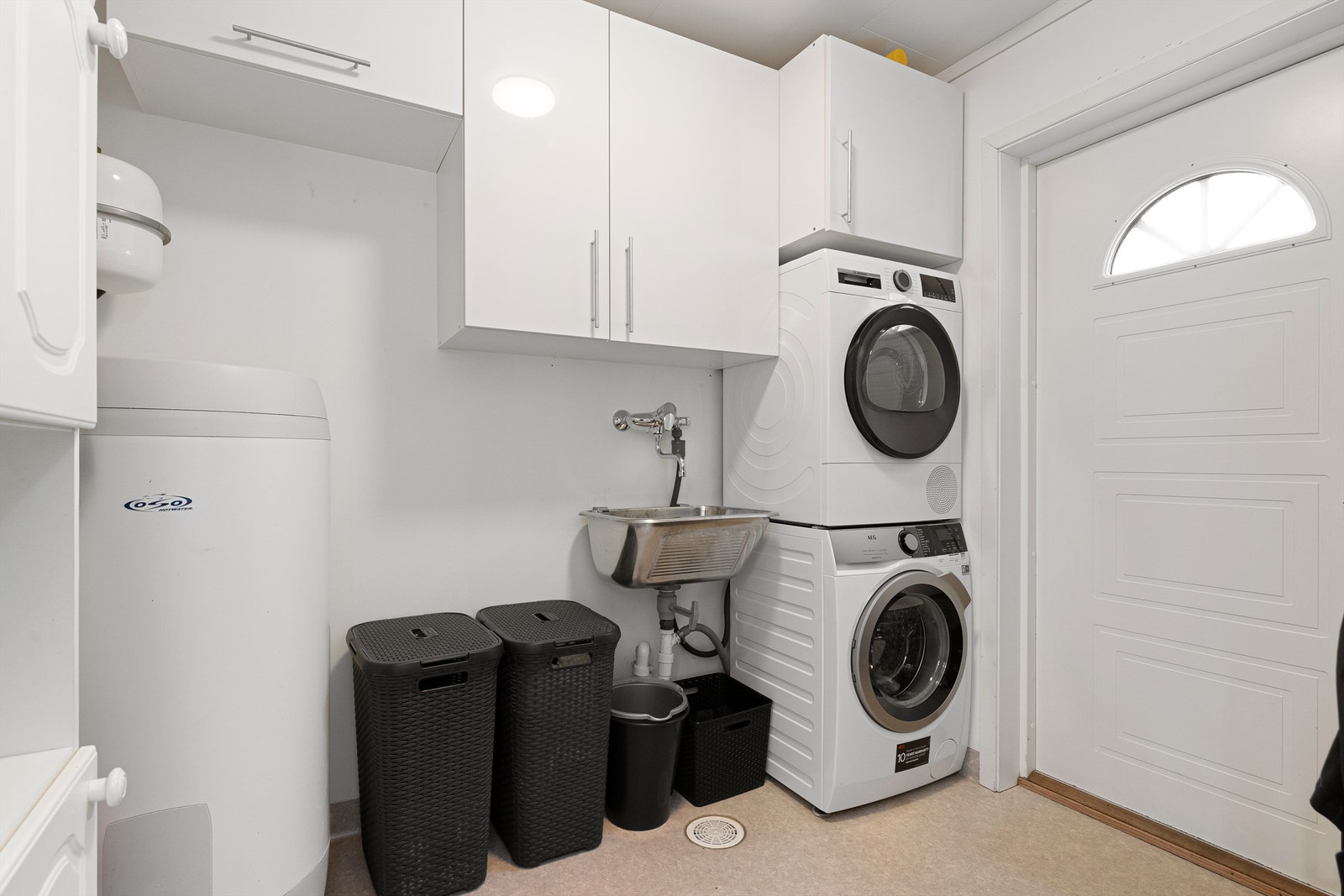 Vaskerom i 1. etg med egen inngang Galleribilde