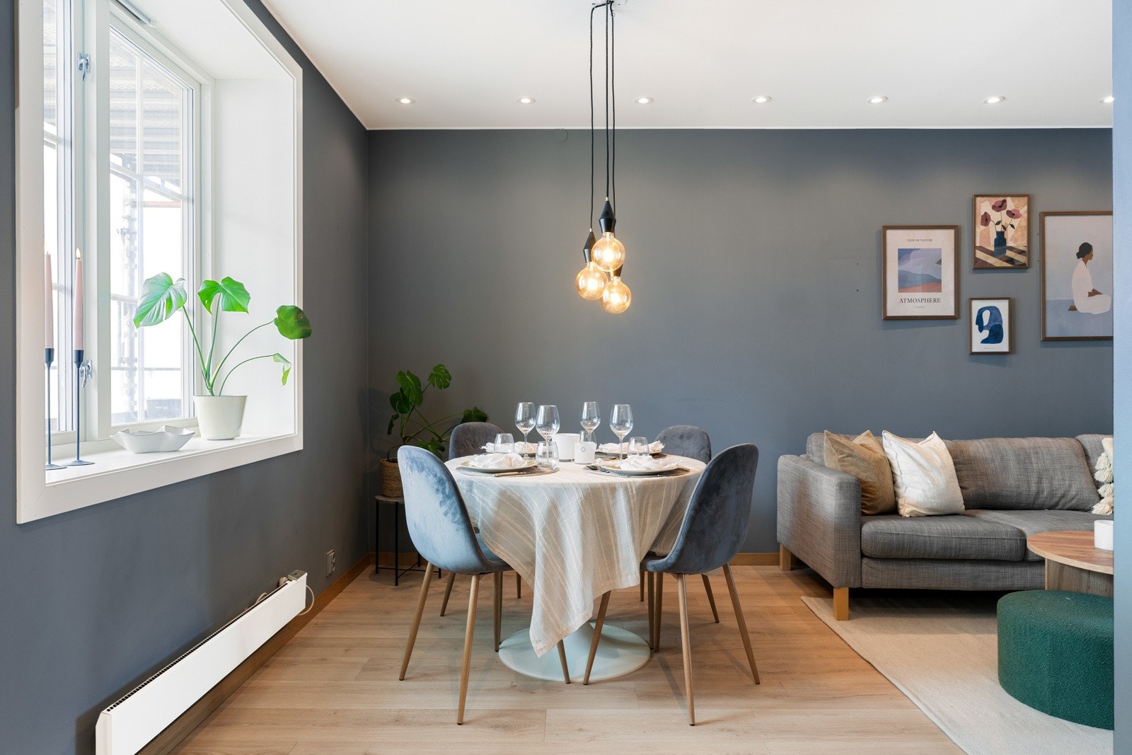 Her nyter man godt av store, klassiske vindusposter som slipper inn rikelig med naturlig dagslys. Galleribilde