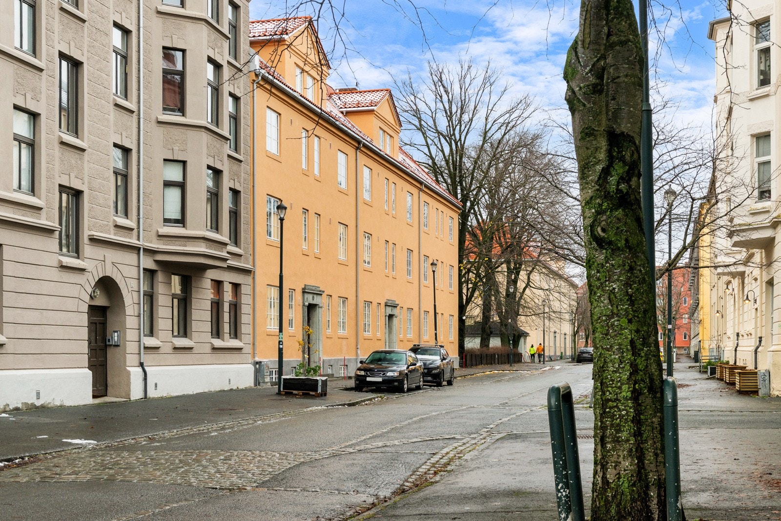 Borettslaget ble rehabilitert i 2025 med bl.a. nytt tak, nye vinduer og oppusset fasade. Galleribilde