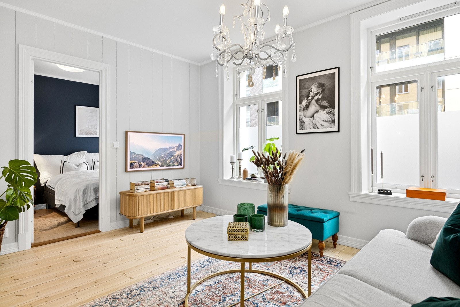 - Varmtvann og bredbånd er inkludert i fellesutgifter - Galleribilde