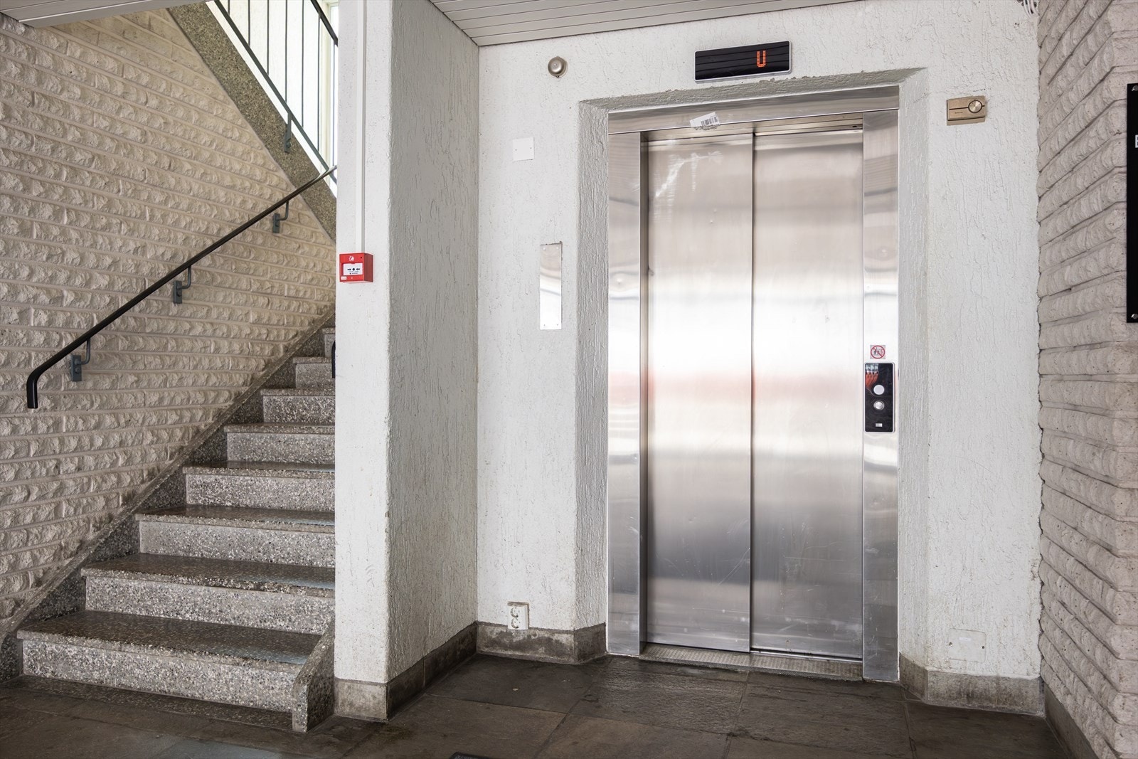 Fasiliteter som heis, takterrasse og garasjeanlegg i bygget sørger for ekstra bokomfort. Galleribilde