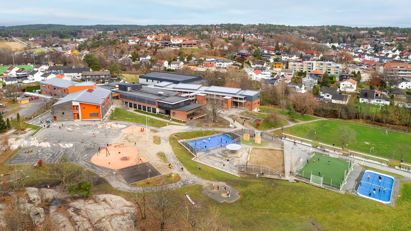 Trosvik skole ligger like i nærheten Galleribilde