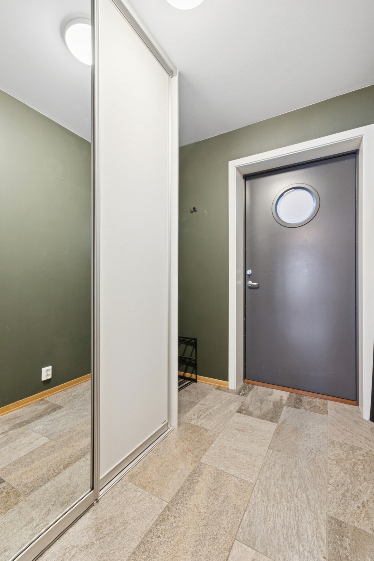 Entré har varme i gulv. Galleribilde