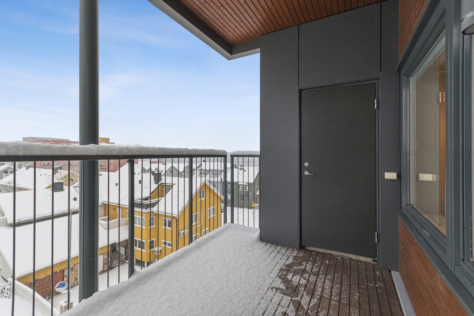 Praktisk bod med adkomst fra balkongen. Galleribilde