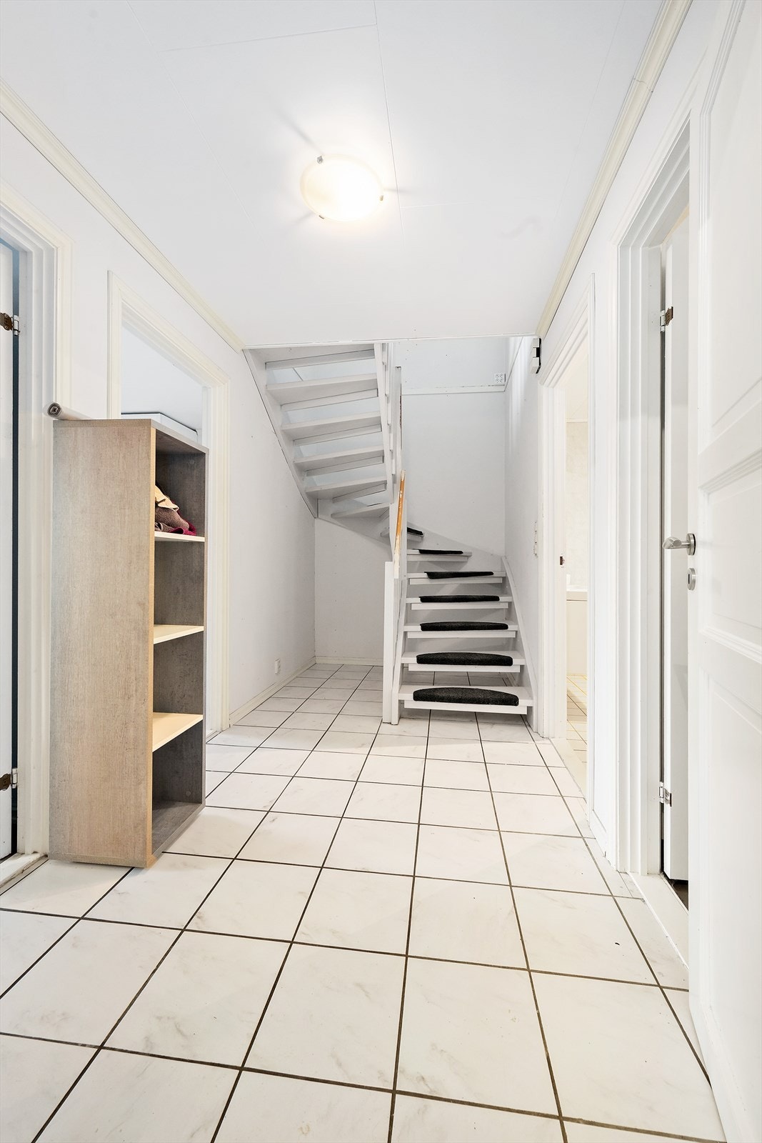 Gang/trapperom u-etg. Galleribilde