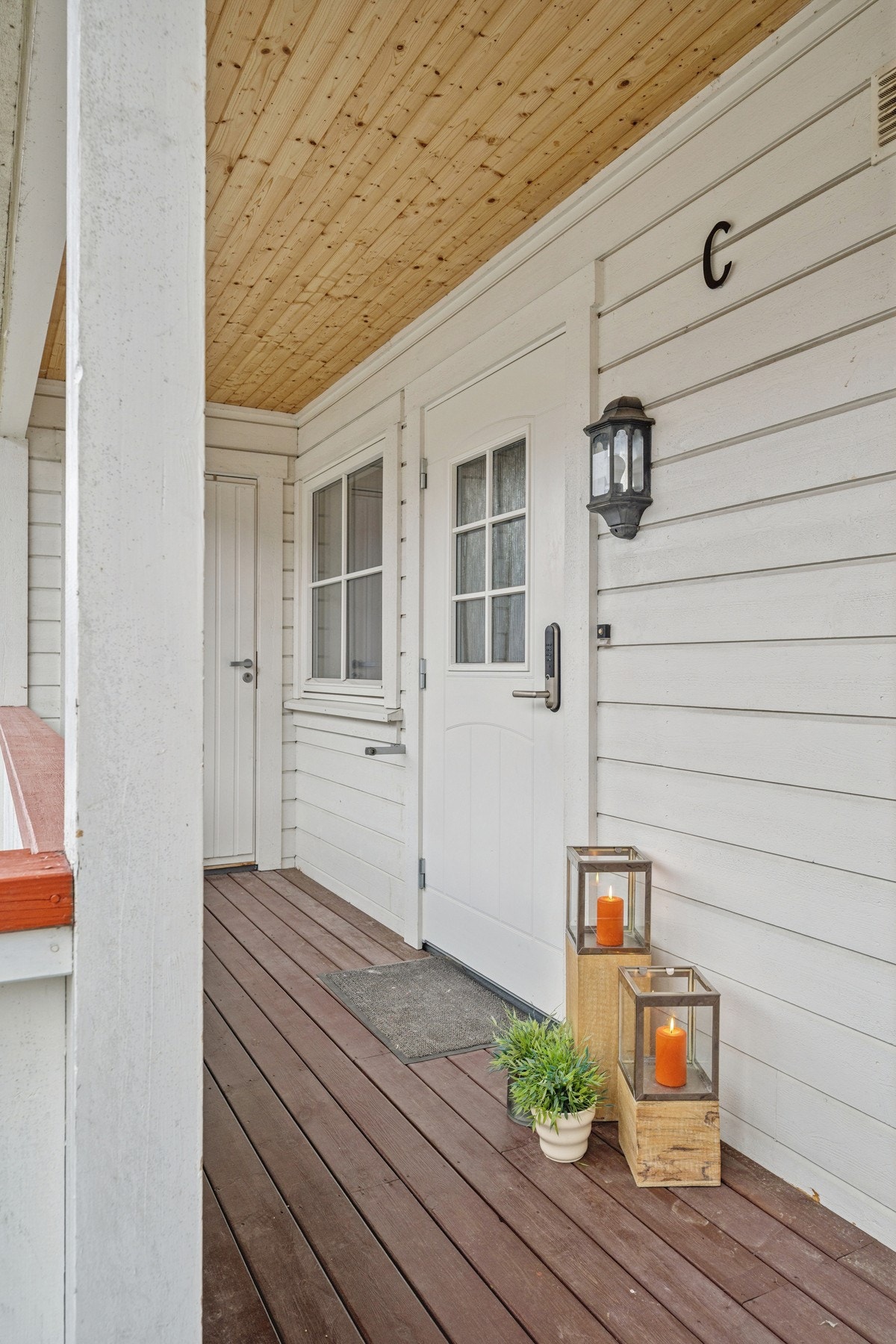 Inngangspartiet er takoverbygd. Galleribilde