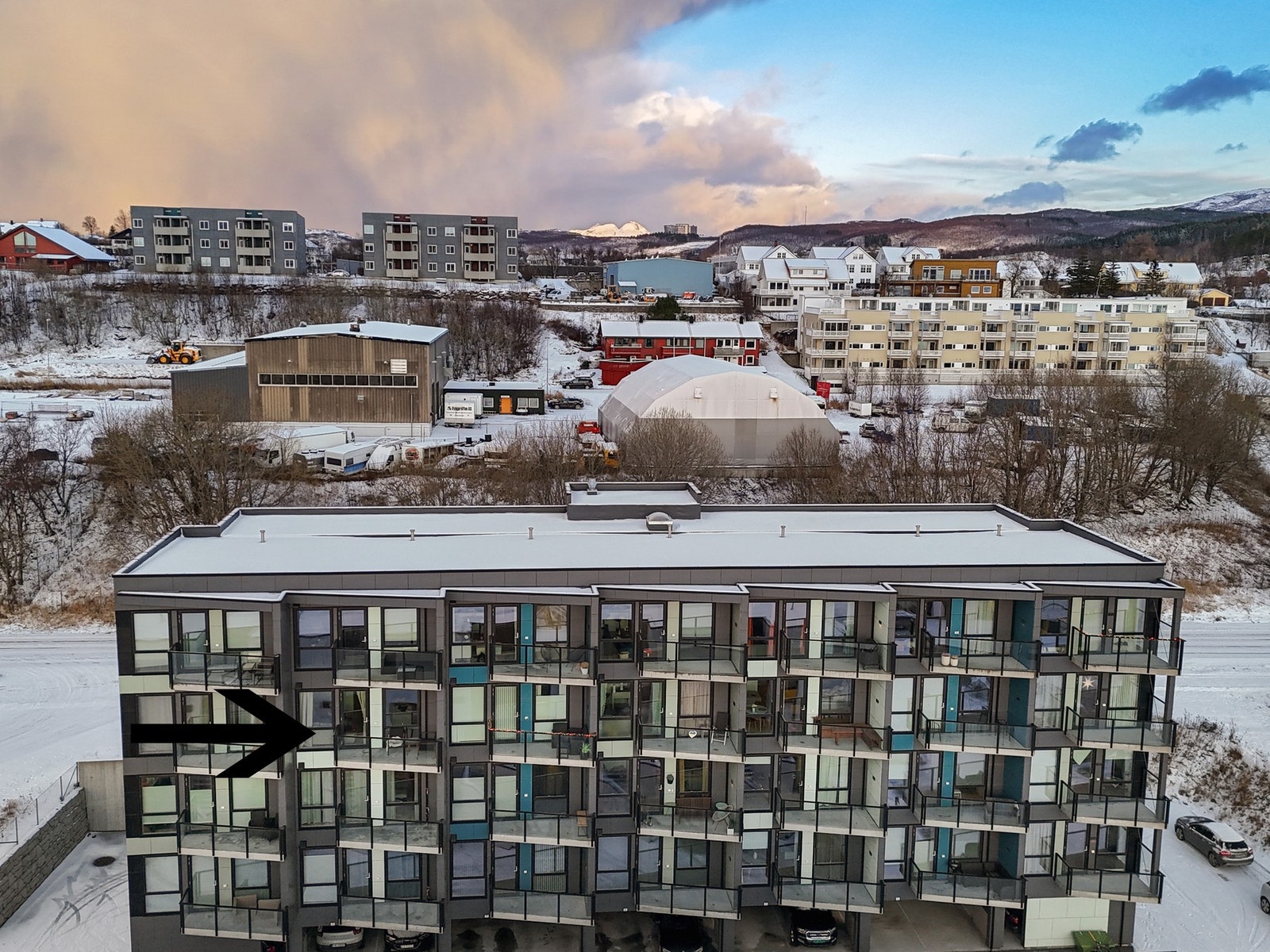 ENERGIMERKE B - Leiligheten er merket med energiklasse B noe som gir mulighet for grønt boliglån Galleribilde