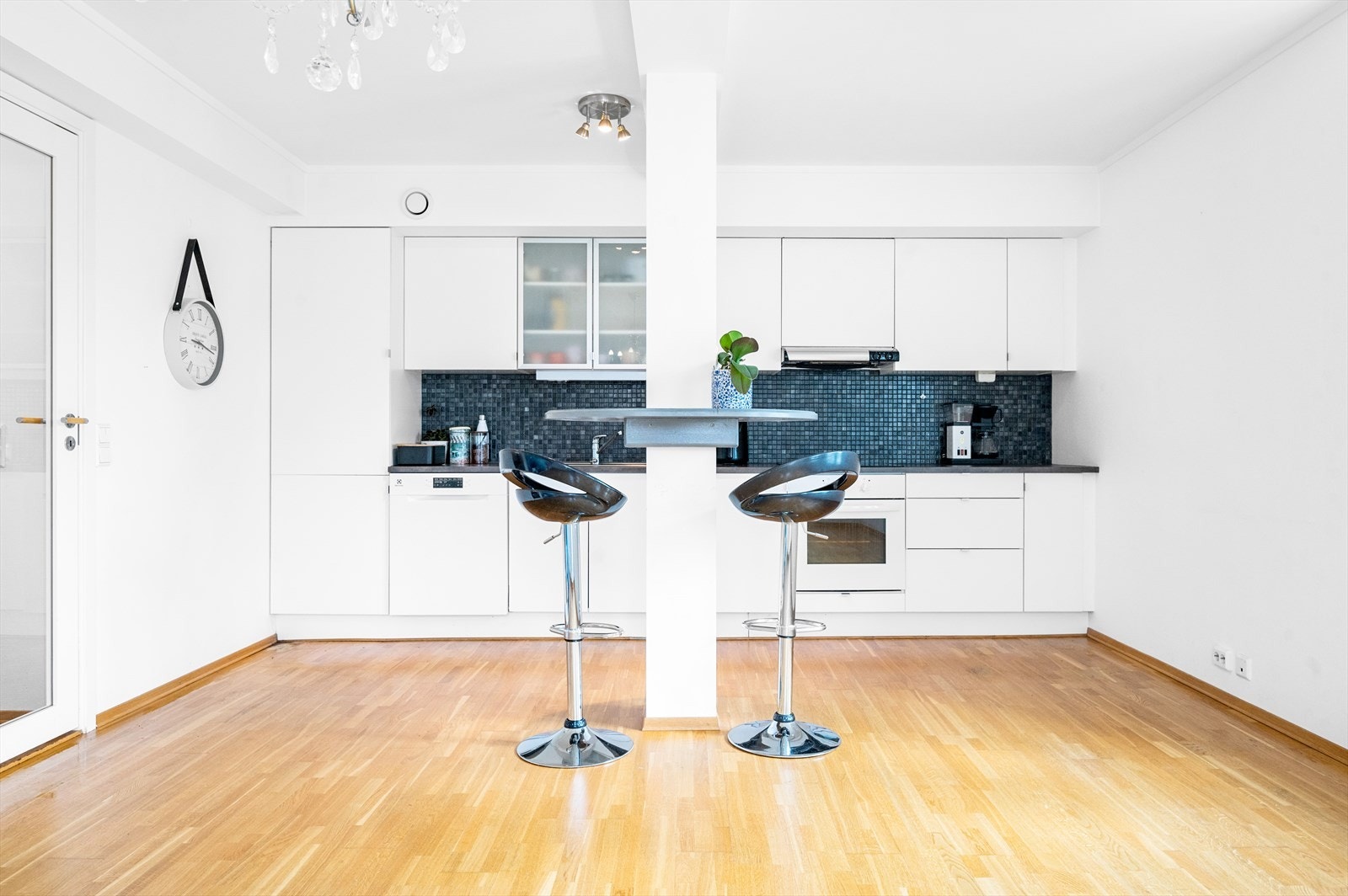 Det er balansert ventilasjon i hele bygget. Galleribilde