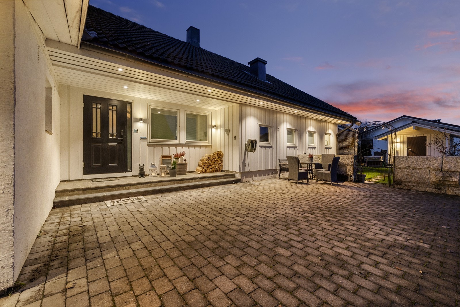 Det er også utvendig bod på 11 kvm. Perfekt for lagring. Galleribilde