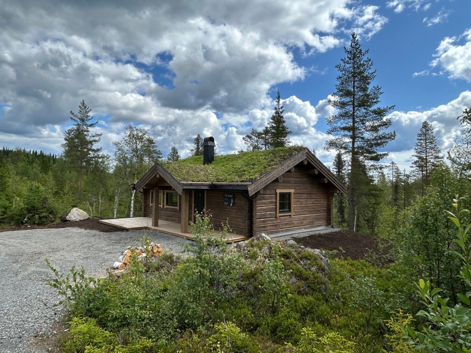 Her har du muligheten til å overta helt splitter ny hytte og nyte hyttelivet i nydelige omgivelser Galleribilde