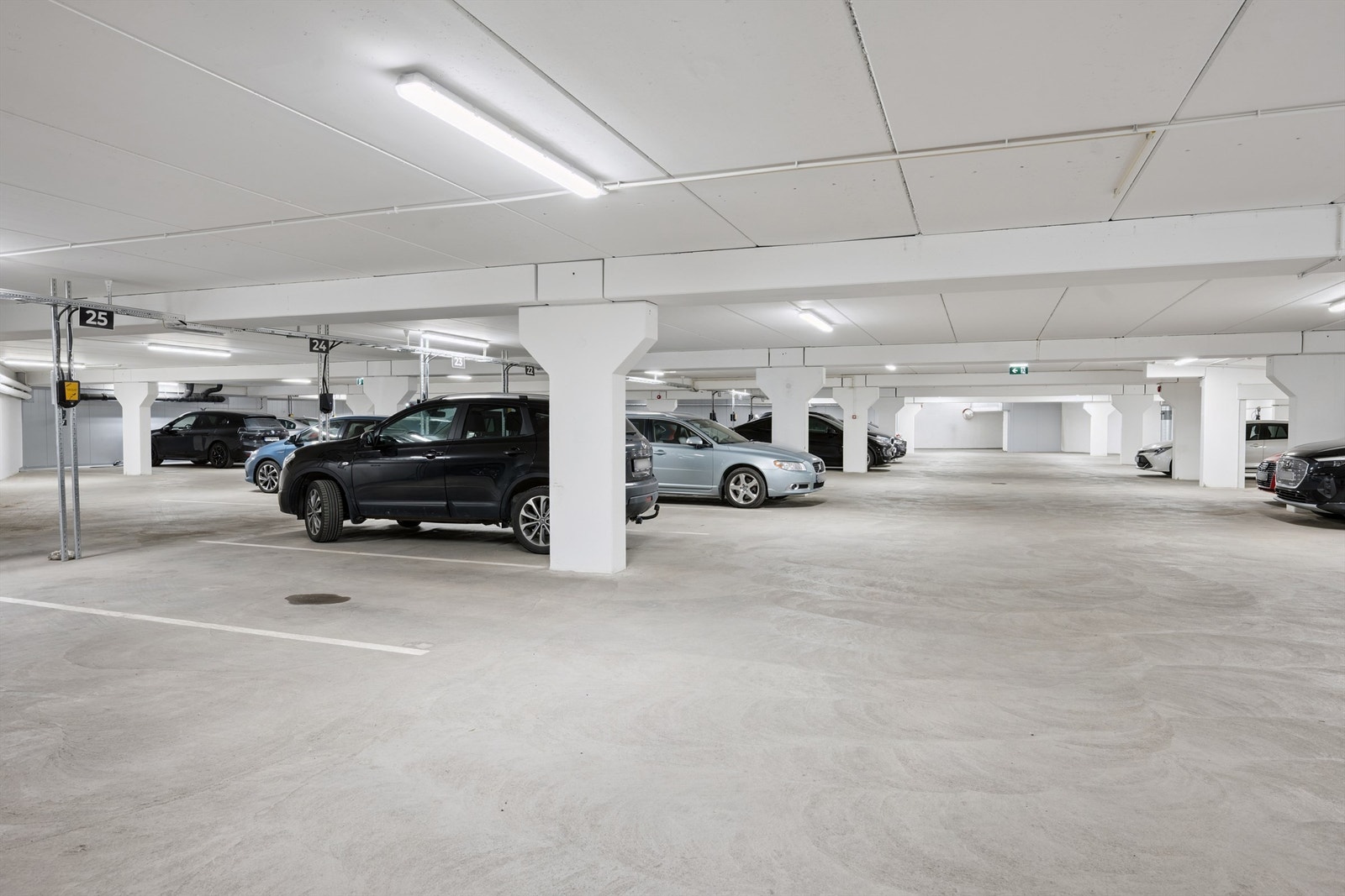 Enkel og trygg adkomst til bilen din, uansett vær og årstid. Galleribilde