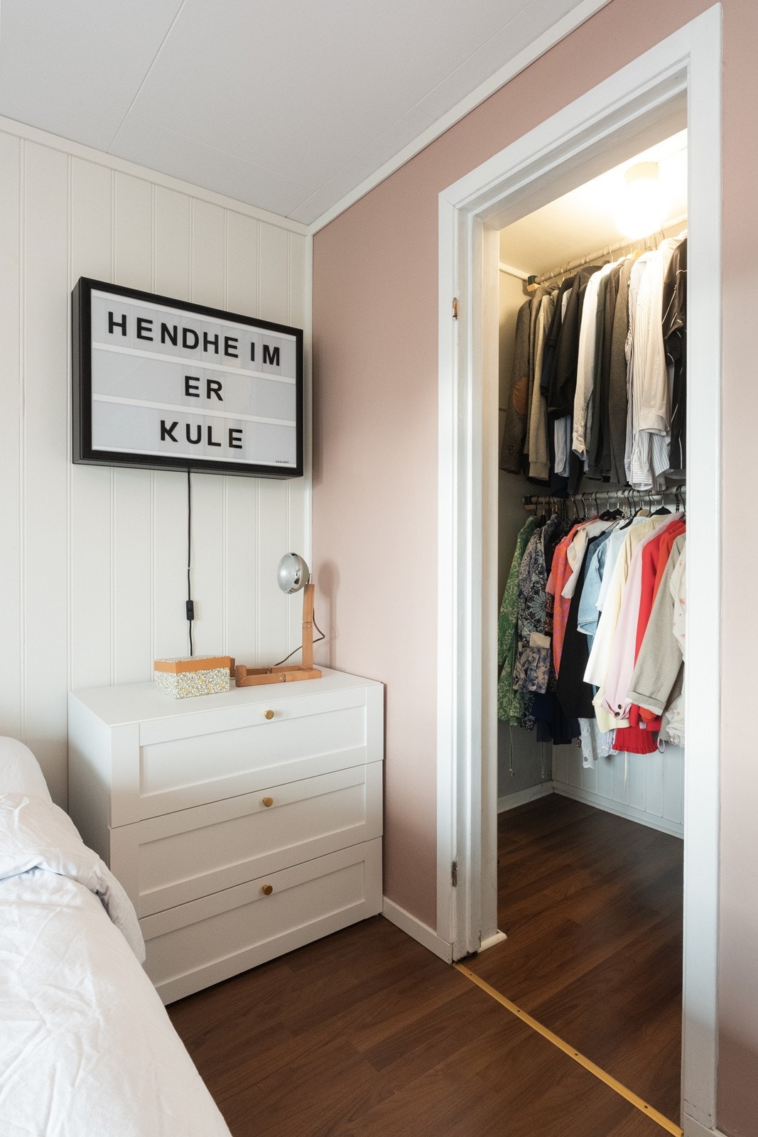 På hovedsoverommet er etablert walk-in-closet. Galleribilde