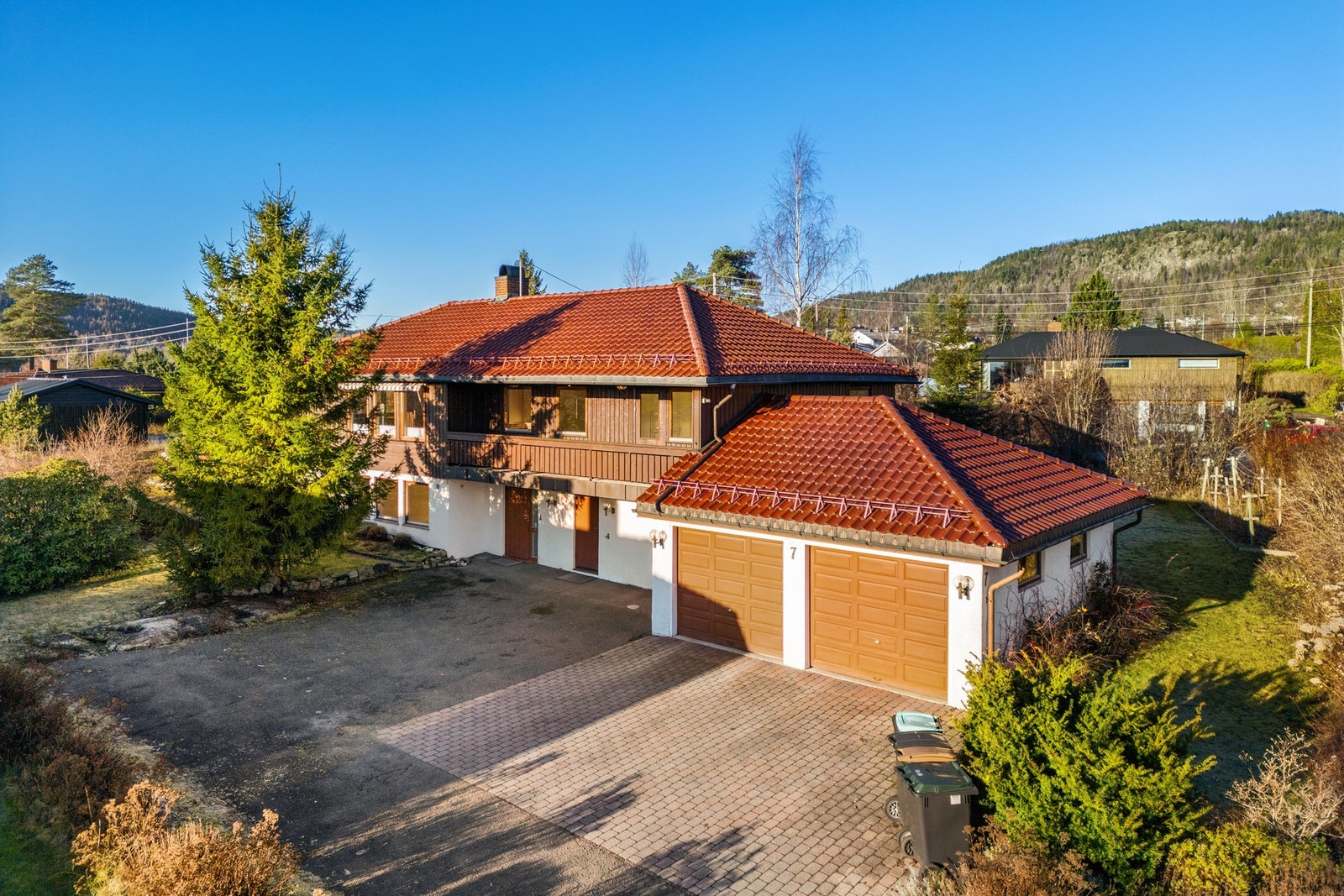 Privatmegleren Bærum ønsker velkommen til visning av denne flotte eiendommen beliggende i et rolig villastrøk på Rykkinn Galleribilde