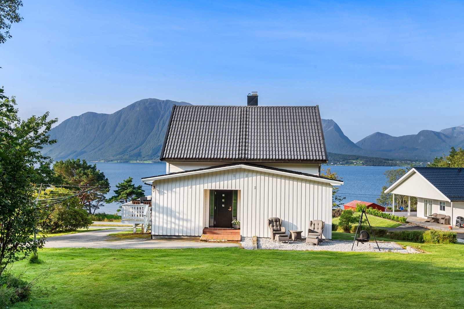 Boligen har blitt tilbygd etter byggeåret med vaskerom og soverom Galleribilde