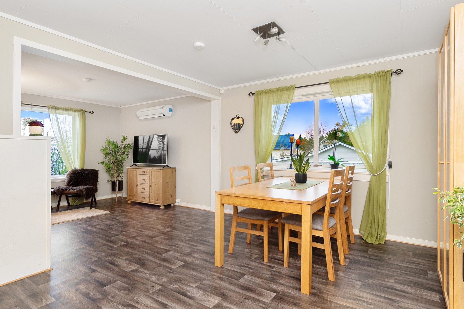 Romslig stue Galleribilde