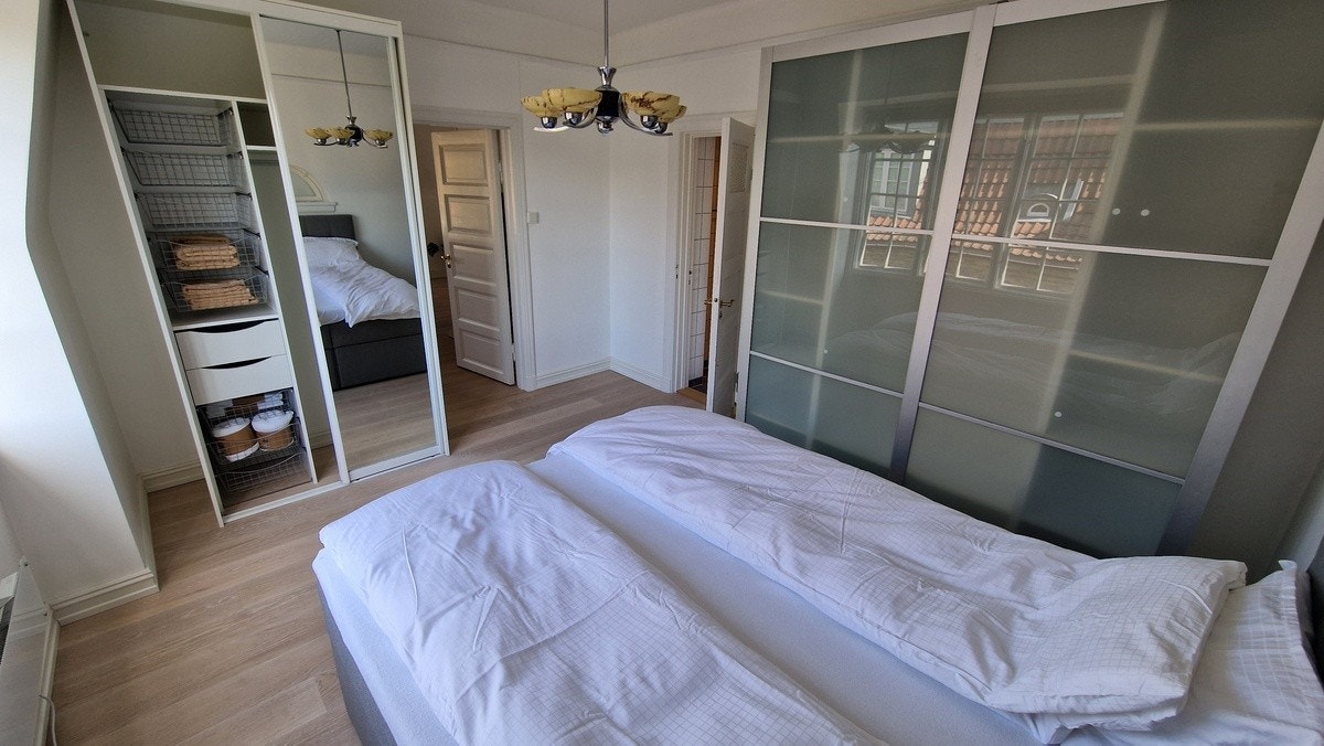 Primary bedroom Galleribilde