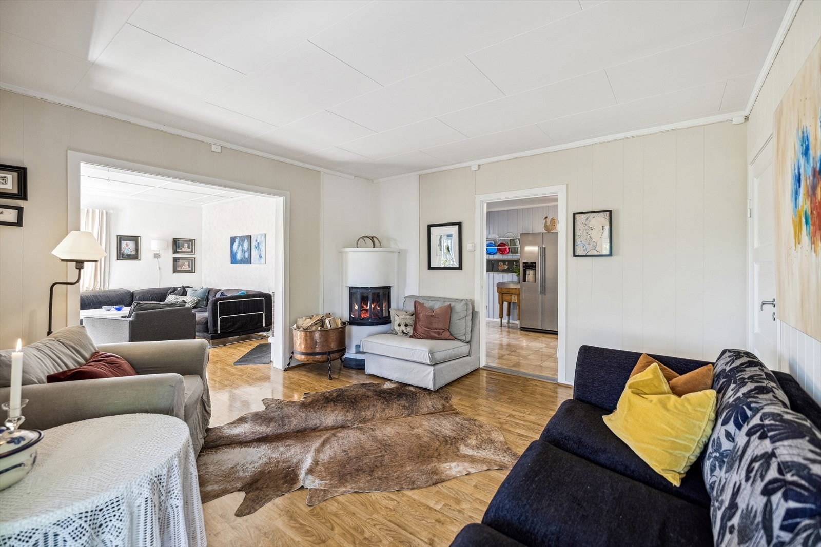 Boligen er stor med god og familievennlig planløsning. Galleribilde