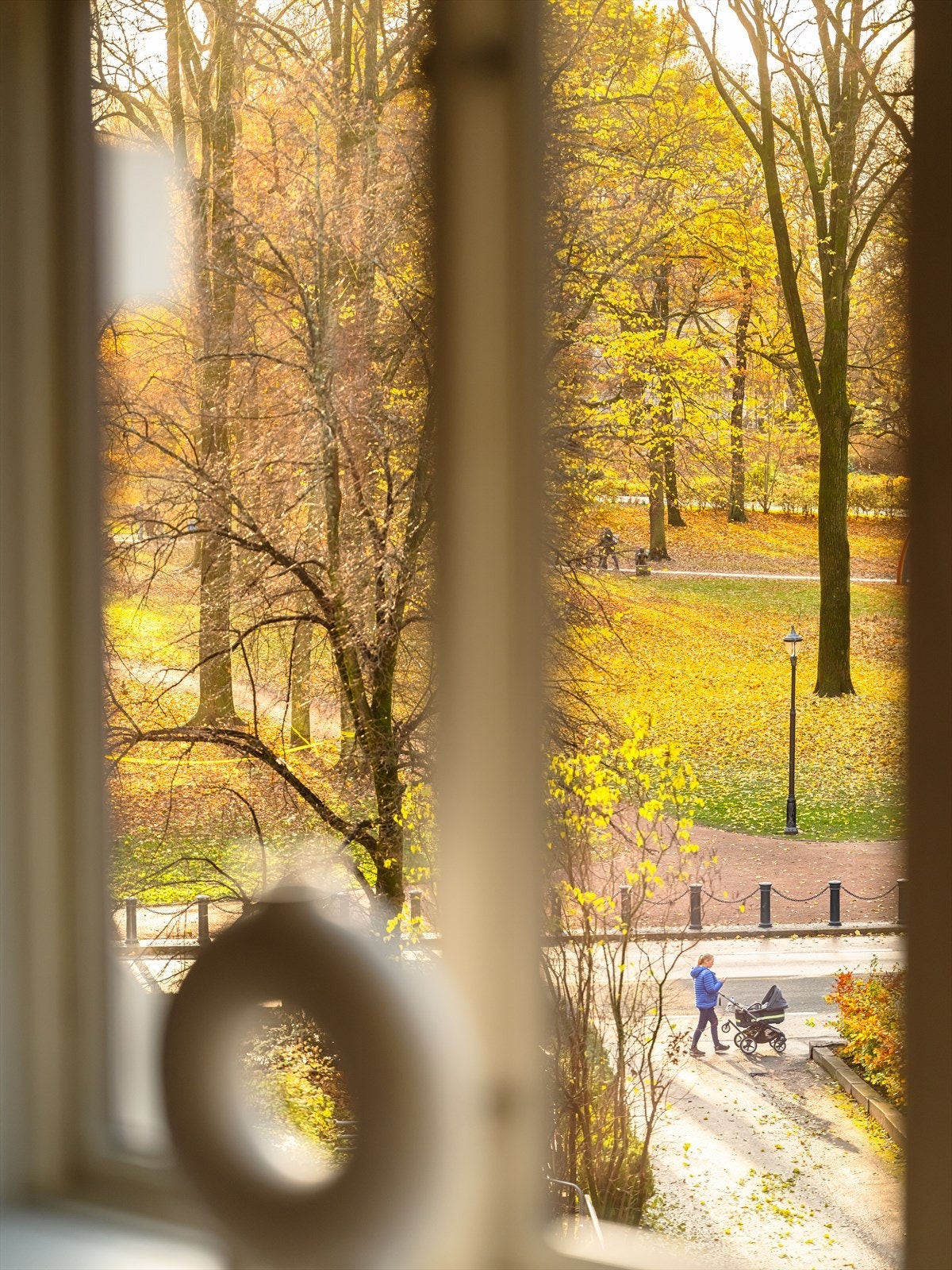 Denne leiligheten er ideell for deg som ønsker en bolig med særpreg og sjel - midt i hjertet av byen. Galleribilde