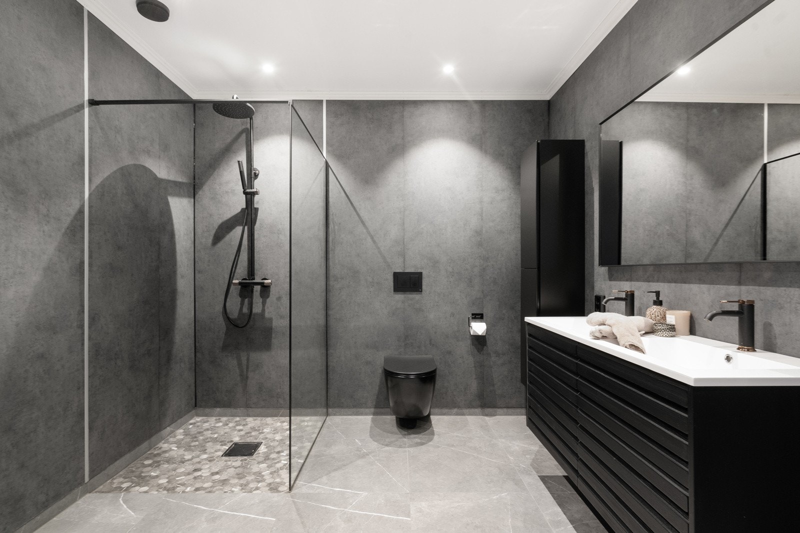 Leiligheten er betydelig oppgradert i perioden 2024/2025. Galleribilde