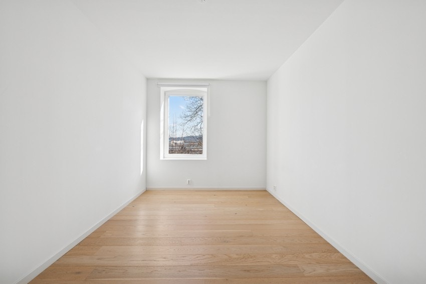 Fleksibelt soverom med god plass til møblering. Galleribilde