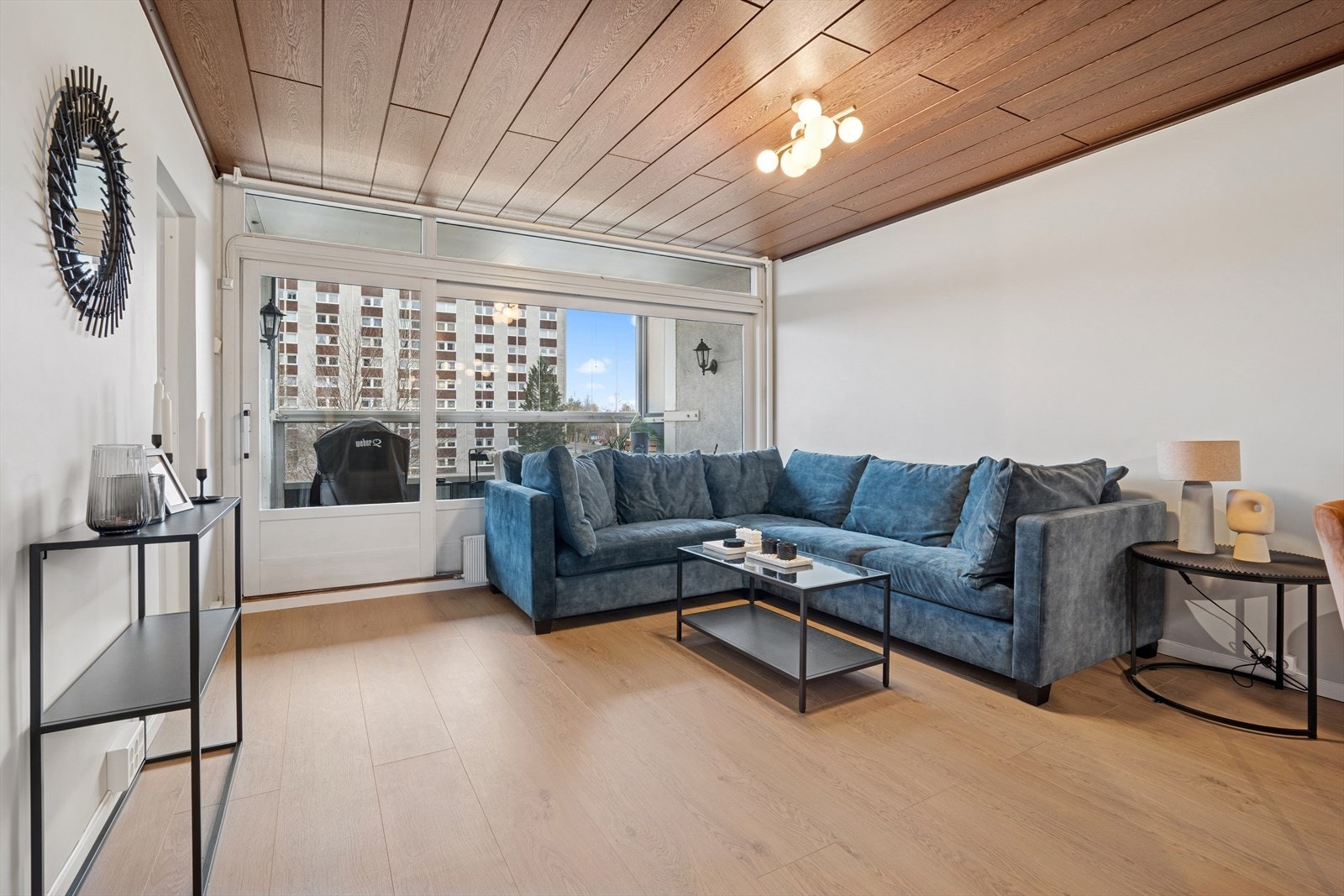 Leiligheten har nylig blitt pusset opp og har fin standard. Galleribilde