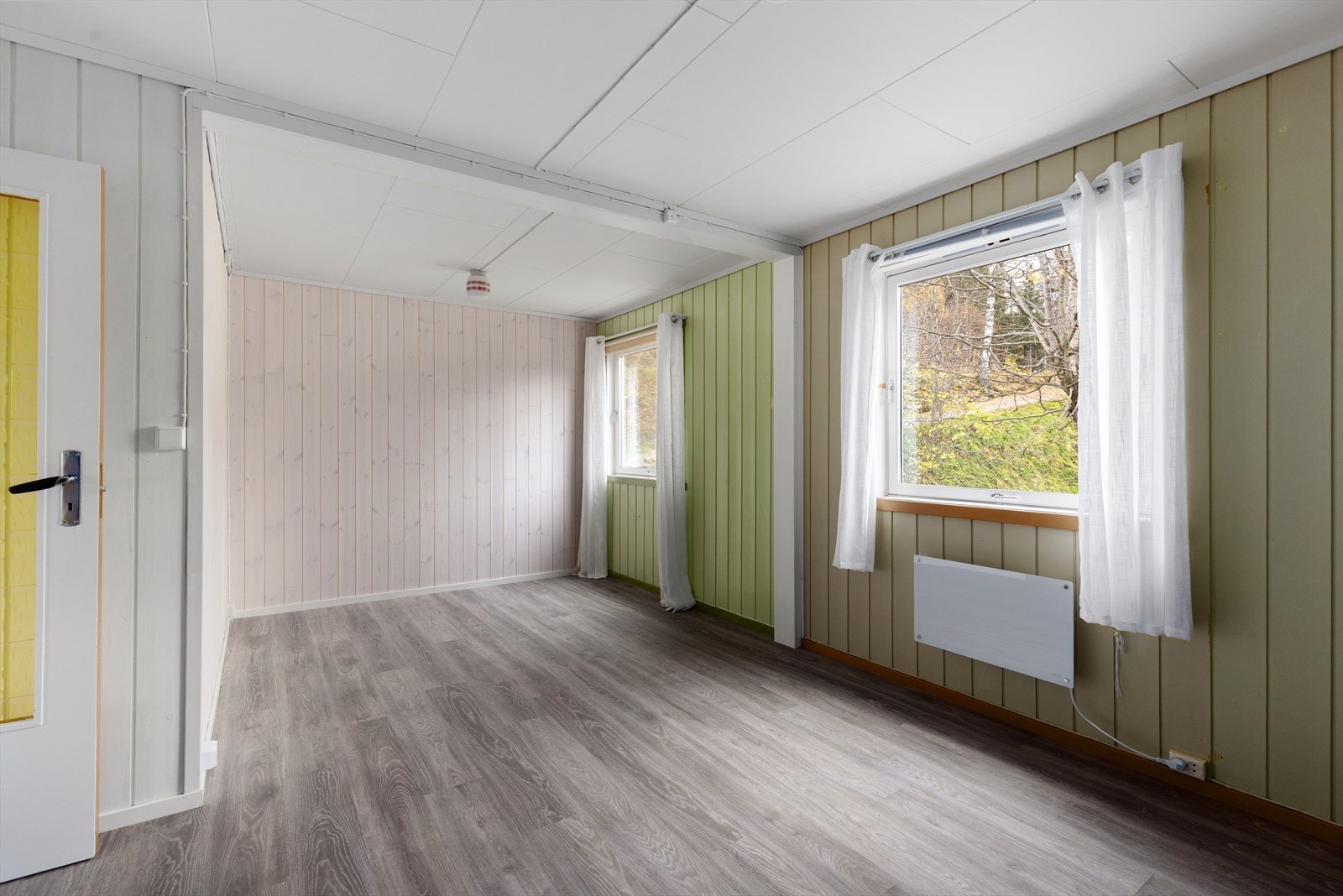 I denne etasjen er det i dag et stort soverom. Dette rommet har opprinnelig vært to soverom. Galleribilde