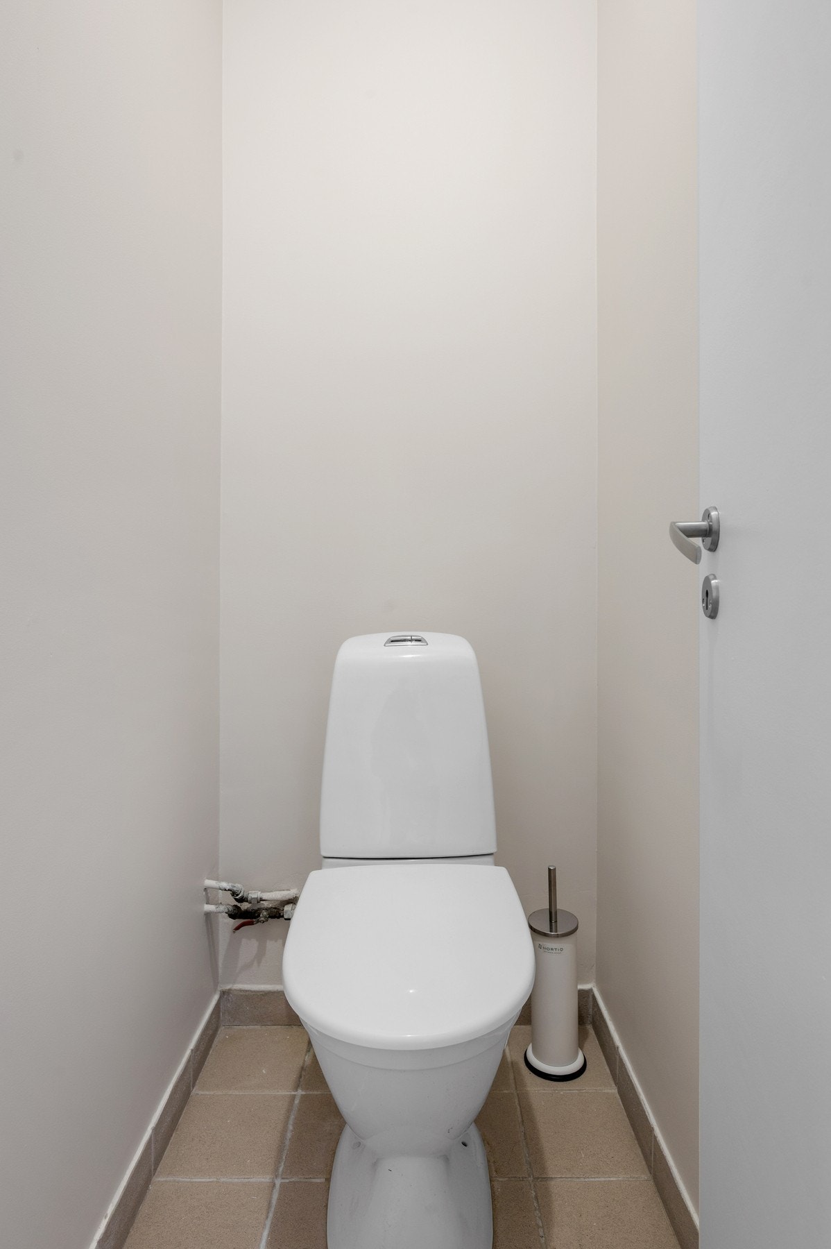 Praktisk separat toalettrom. Galleribilde