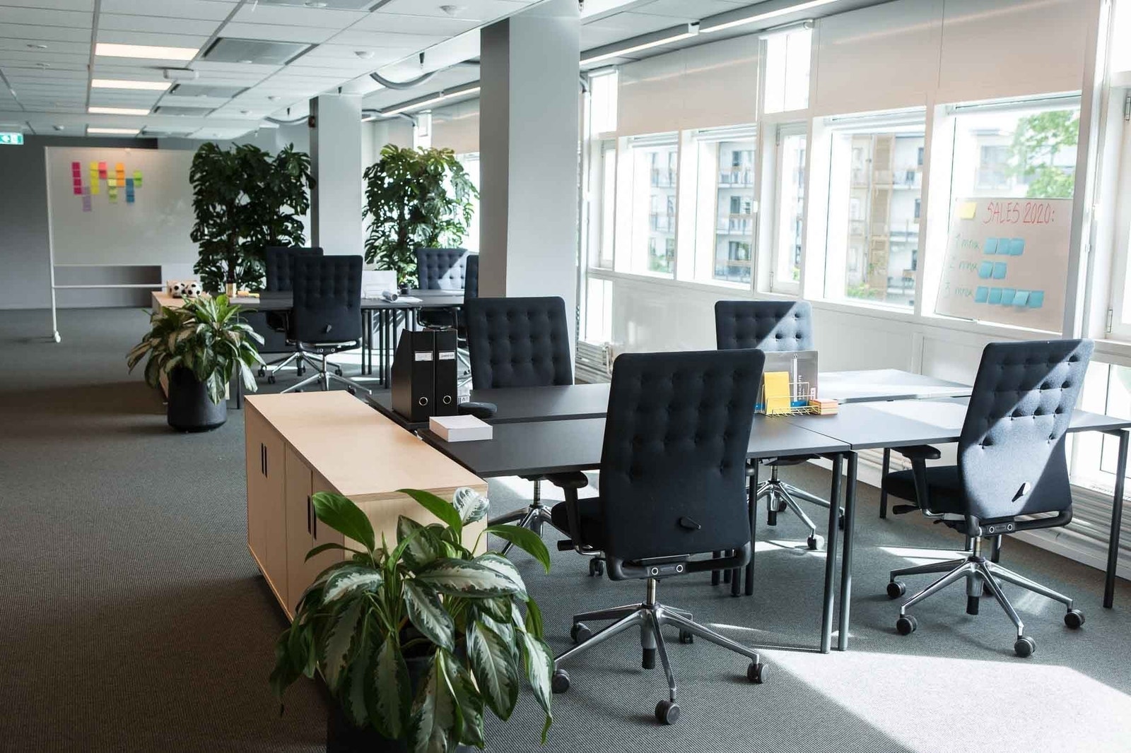 Velkommen til ditt private kontor - eksempel på kontor med 24-40 og 45-60 arbeidsplasser. Galleribilde