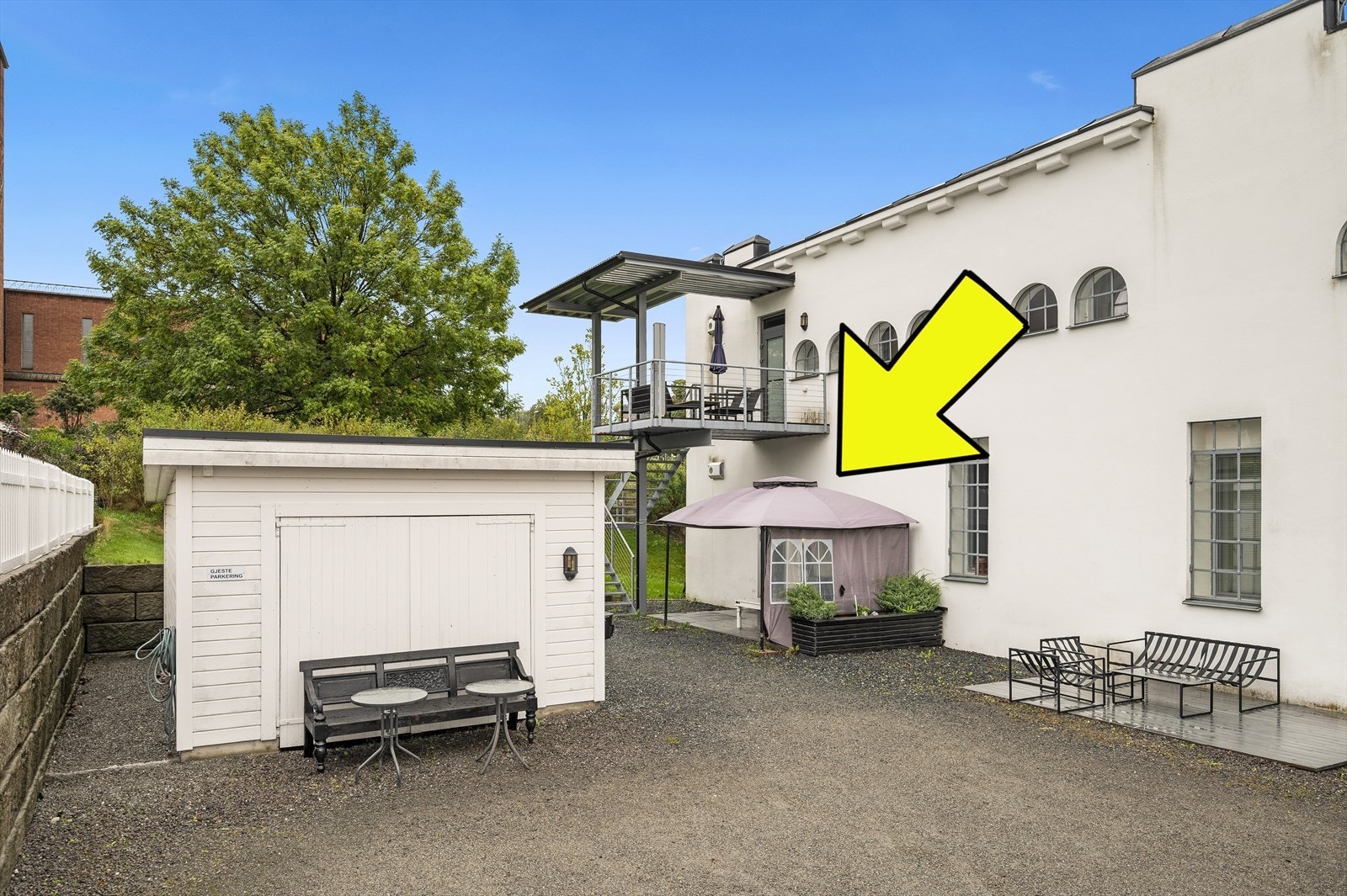 Velkommen til Sam Eydes Gate 40 i sentrum av Notodden Galleribilde