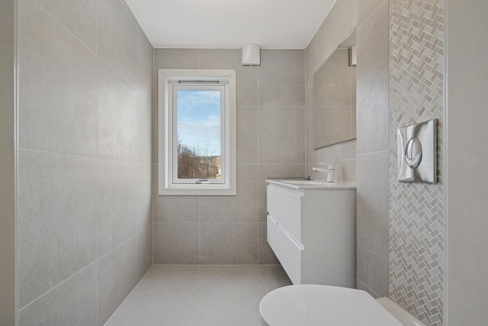 Toalettrom. Galleribilde