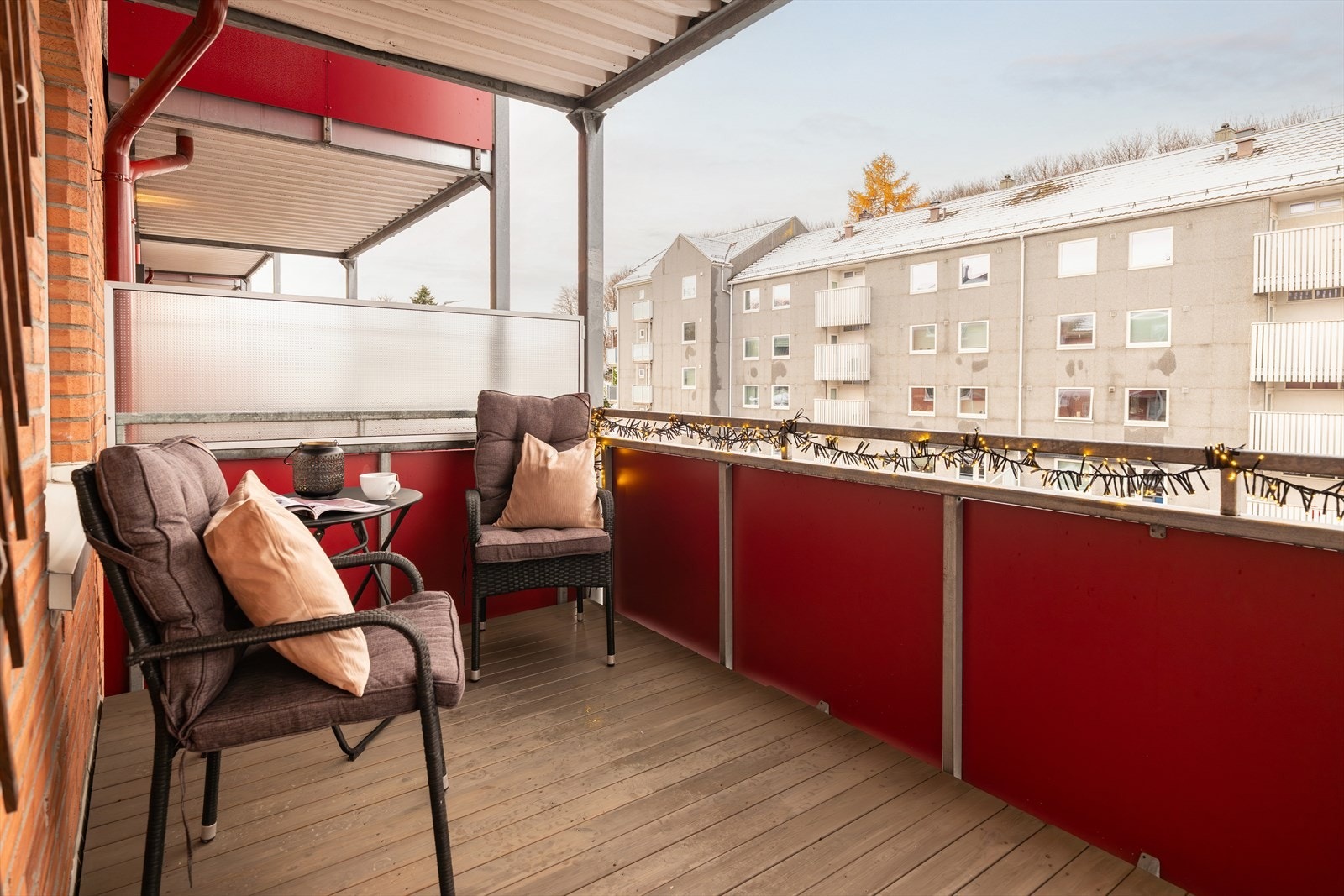 Balkong på hele 14m², som byr på god plass til utemøbler. Galleribilde
