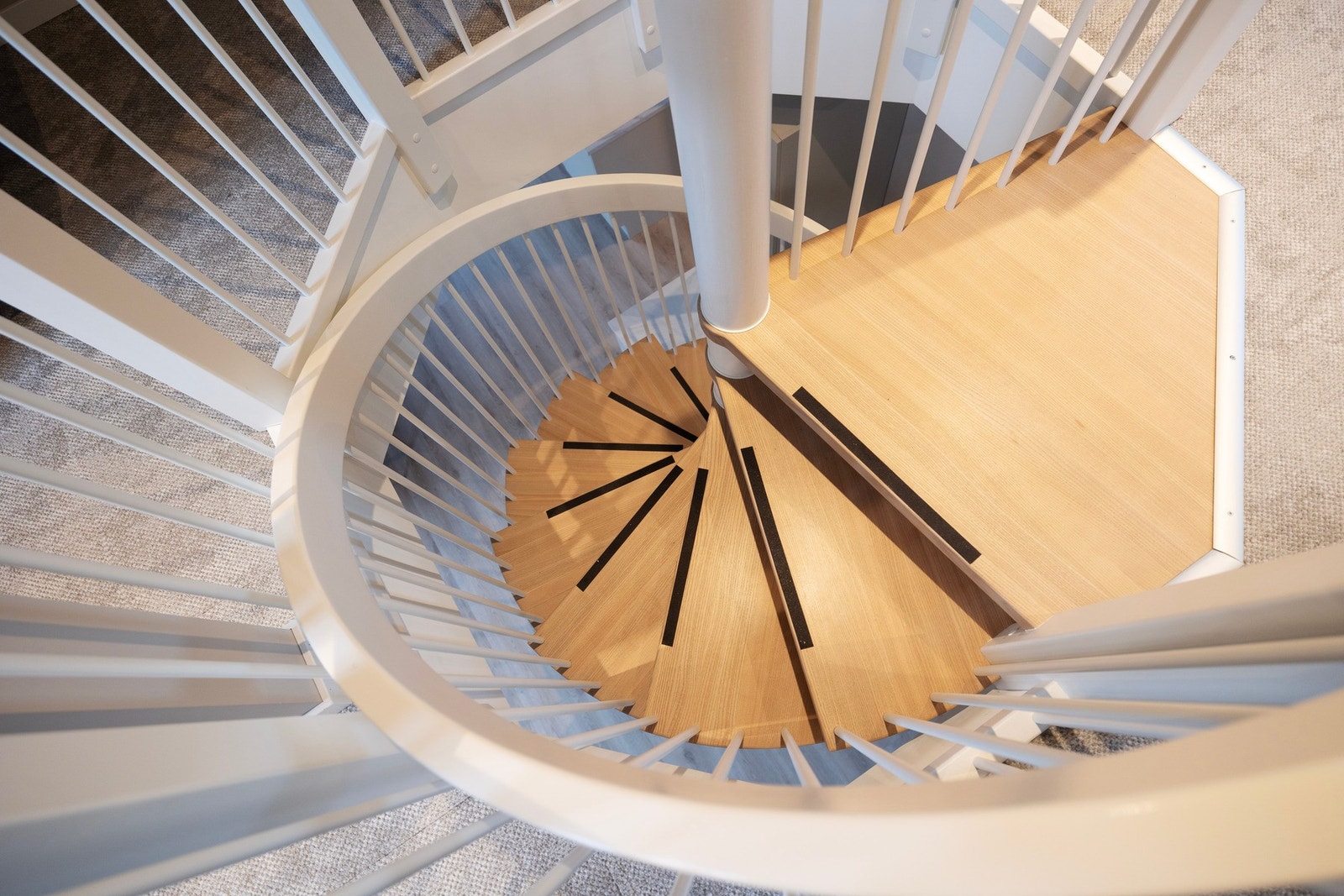 Trappa ned fra loftsetasjen Galleribilde