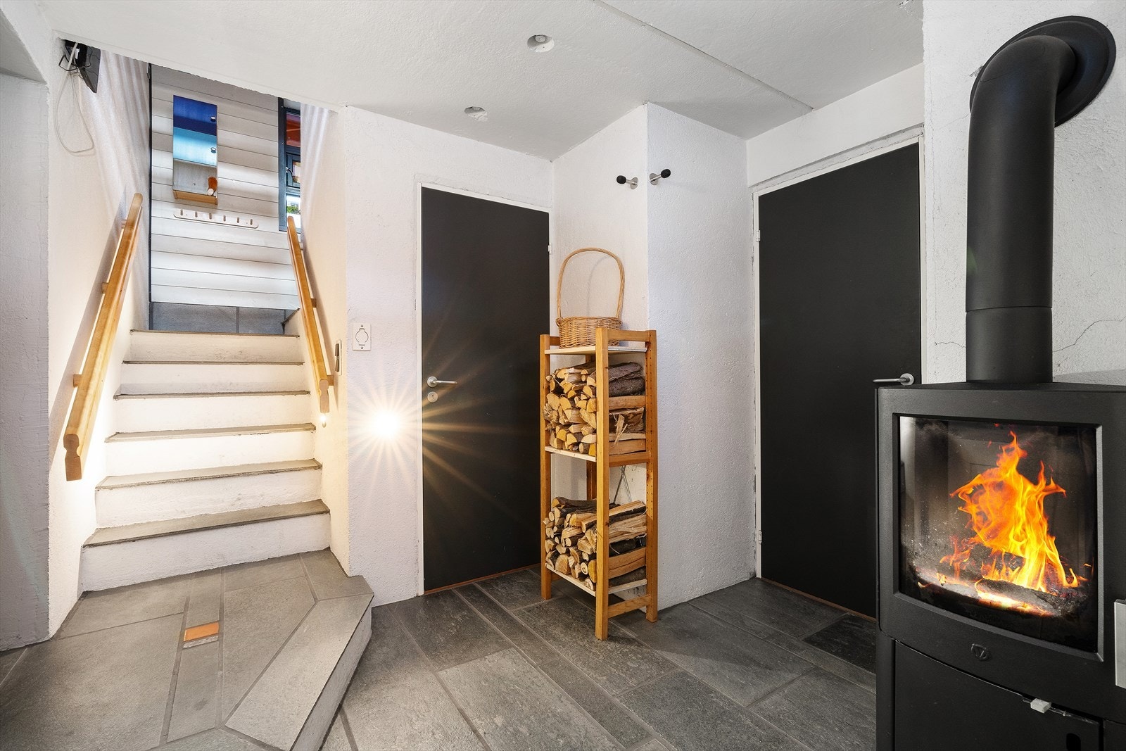 Gang i kjeller Galleribilde