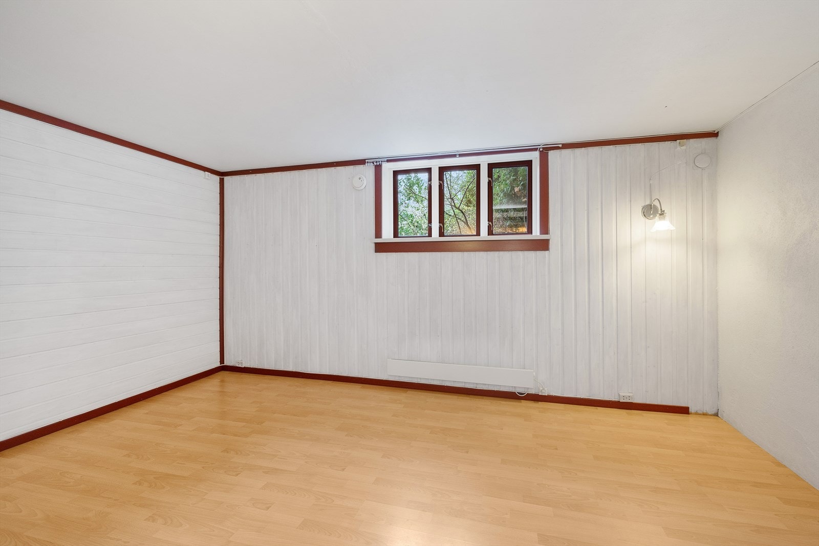 Innredet rom i kjeller. Galleribilde