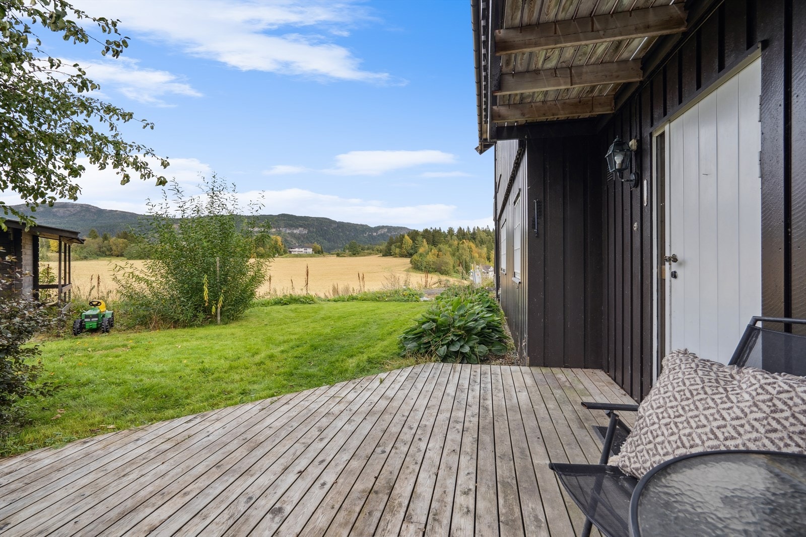 Sokkeldelen har egen inngang. Galleribilde