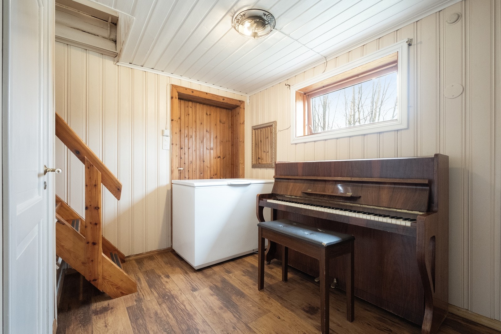 Gang/ trapperom Galleribilde