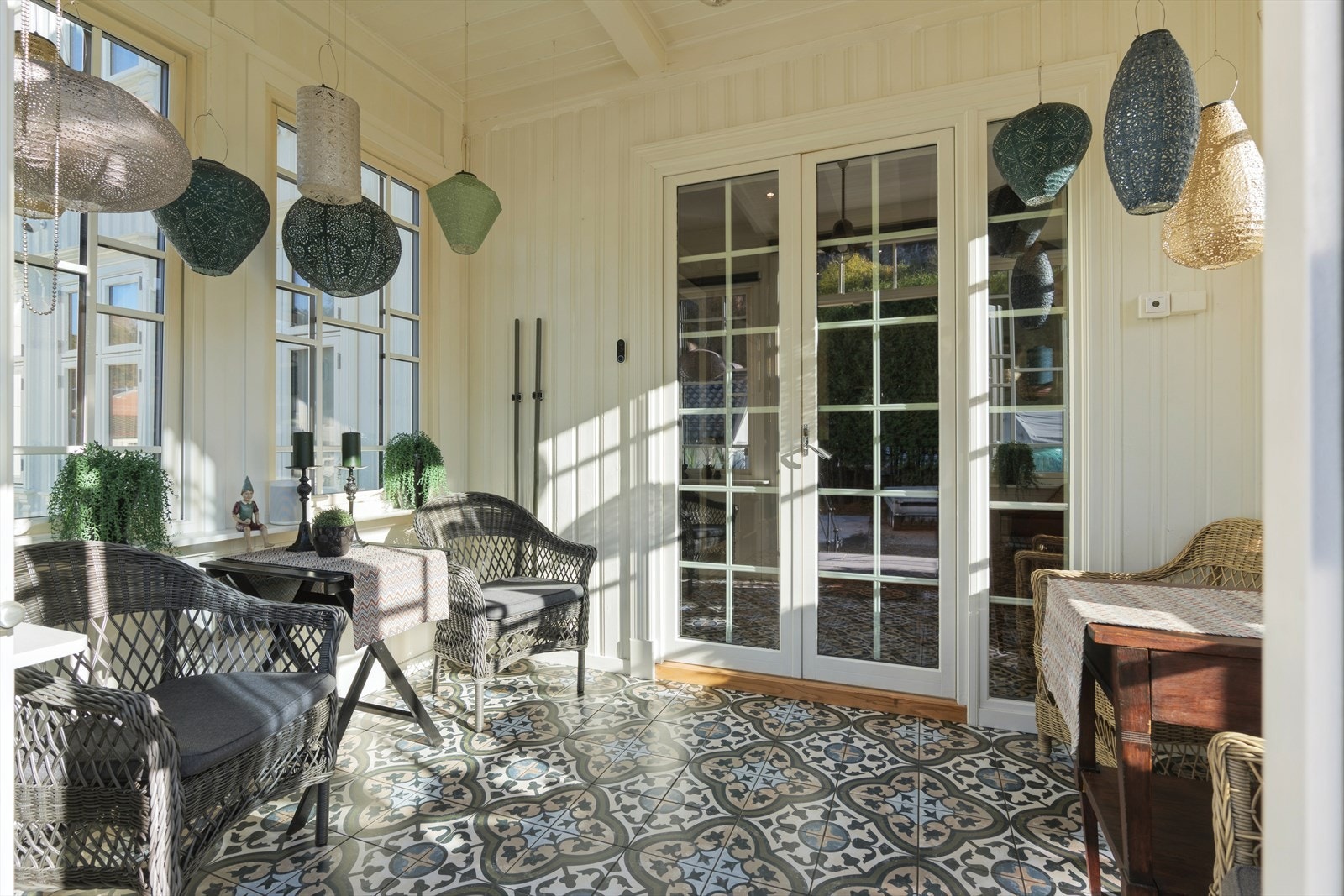 Glassveranda med store vinduer Galleribilde