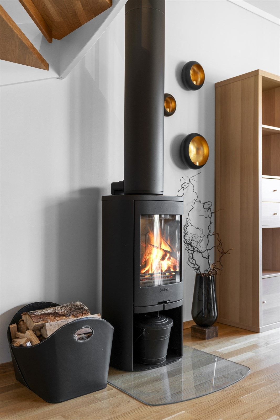 Peisovn sørger for god oppvarming og hyggelig stemning Galleribilde