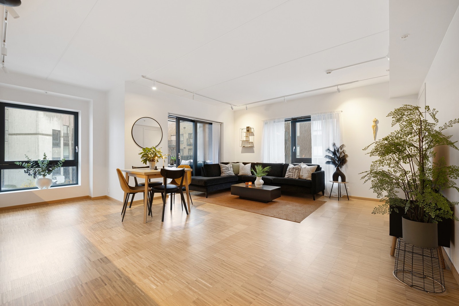 Leiligheten er en del av et unikt boligprosjekt bestående av energieffektive Powerhouse-leiligheter, utviklet med fokus på bærekraft og fremtidens bokvalitet. Galleribilde