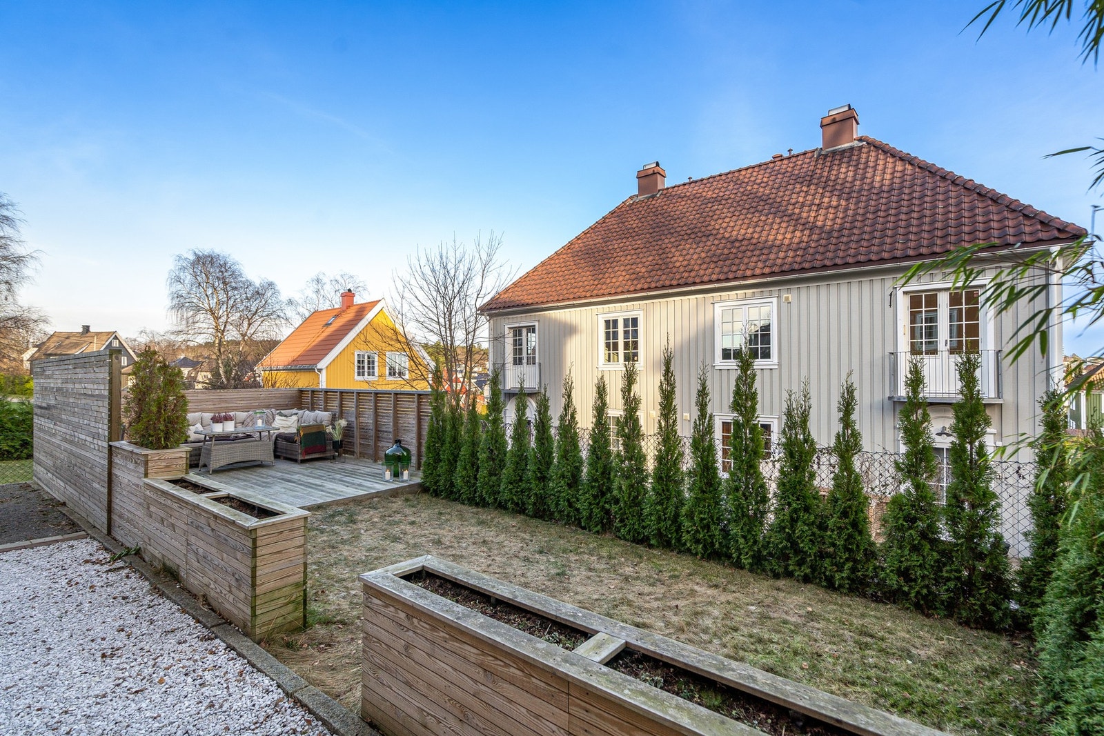 Denne leiligheten disponerer egen hage del Galleribilde