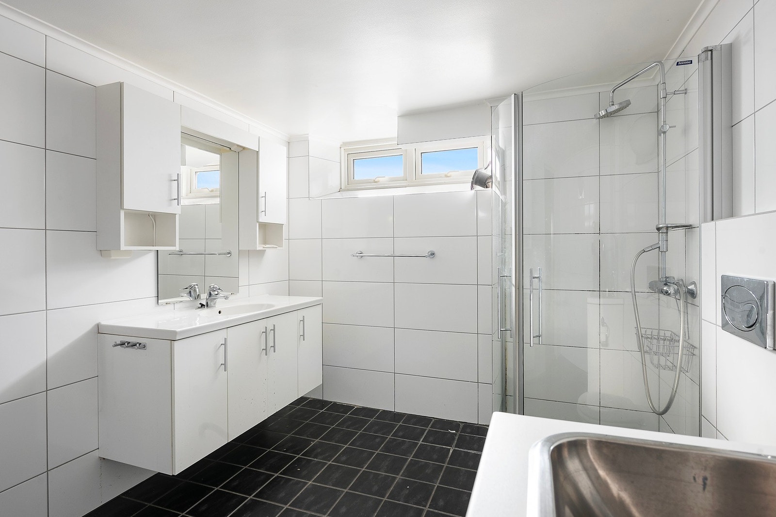 Nyere bad i kjeller Galleribilde