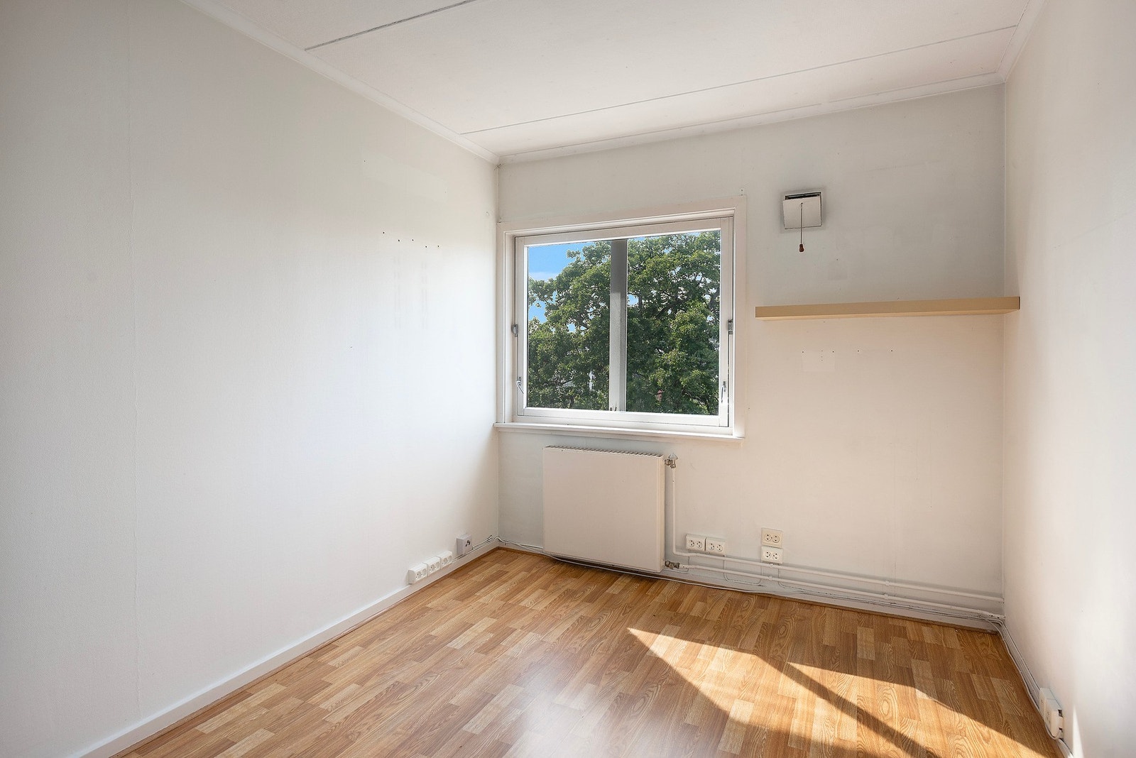 Det er i alt 4 soverom i 2.etg. Galleribilde