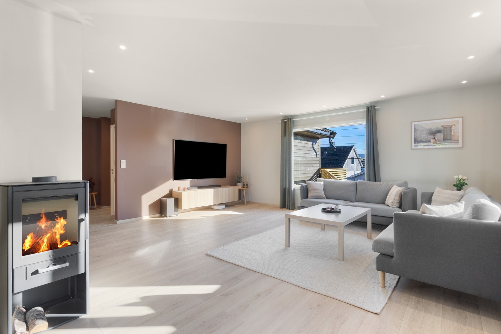 Boligen er modernisert og påkostet siste tiden og har god standard. Galleribilde