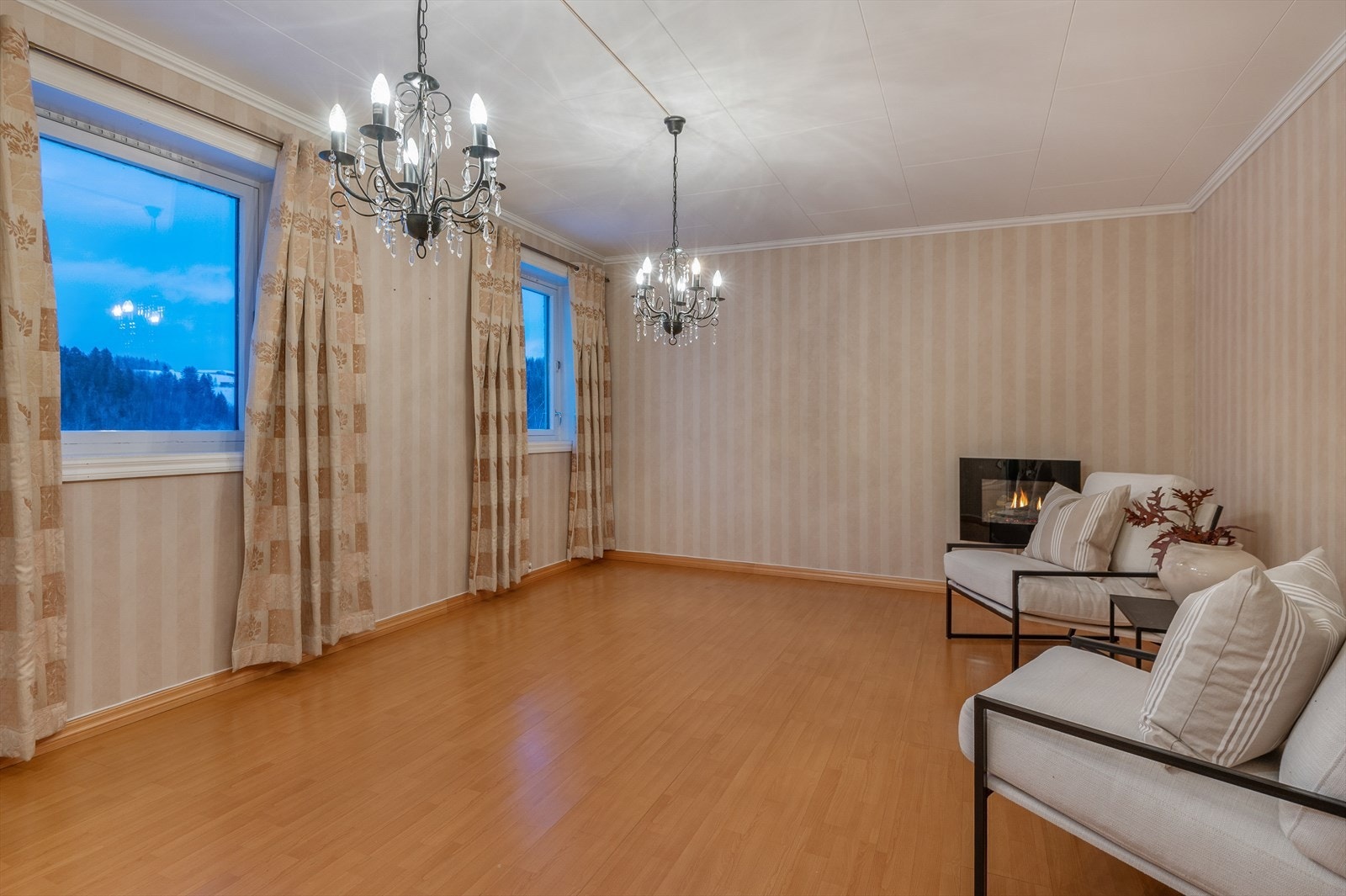 Over kokesonen på kjøkkenet er det etablert kjøkkenventilator, som er vurdert til TG1 av takstmann. Galleribilde