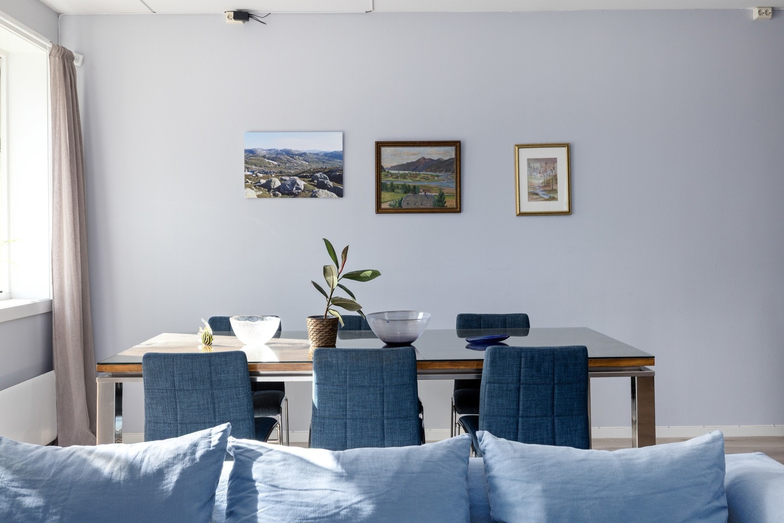 Detaljer fra stue/kjøkken. Galleribilde