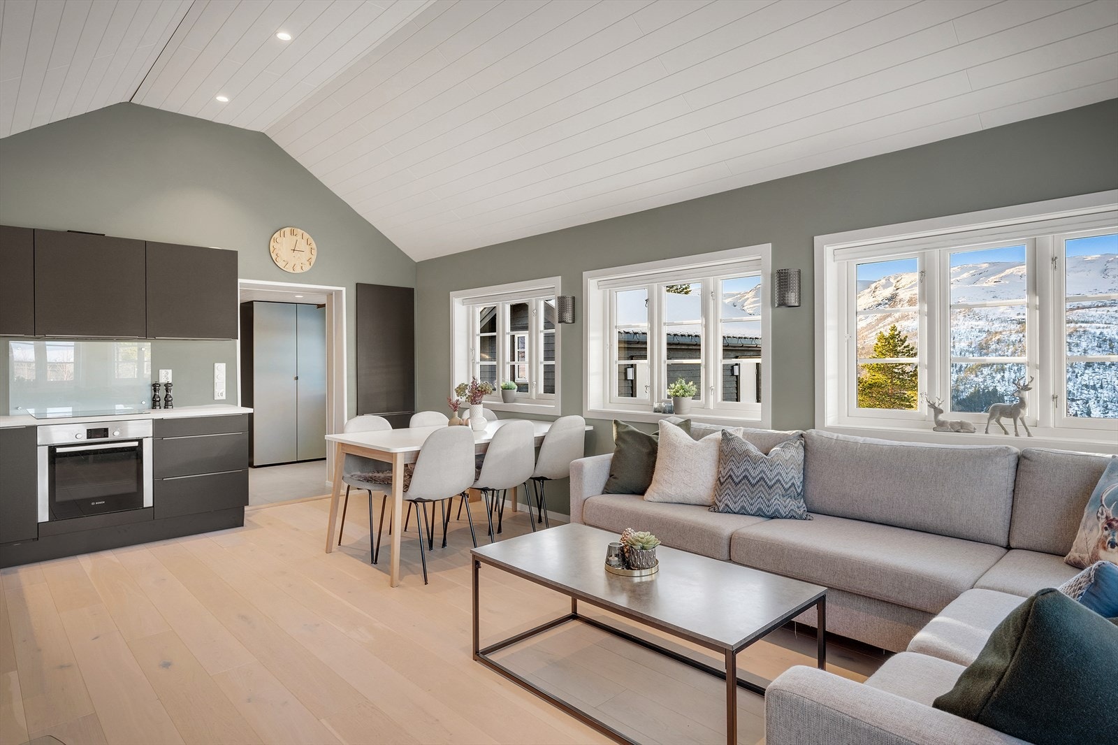 En åpen stue-/kjøkkenløsning på 22,7 m² Galleribilde