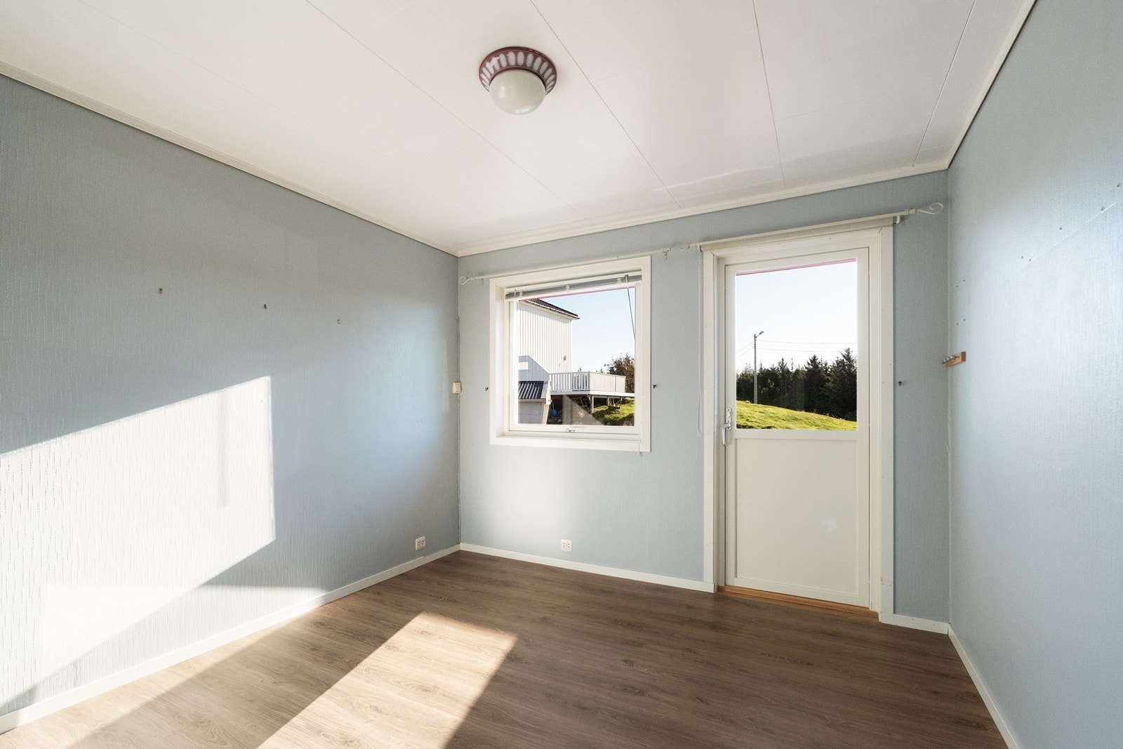 Hovedsoverommet har også utgang til balkong direkte fra rommet. Galleribilde