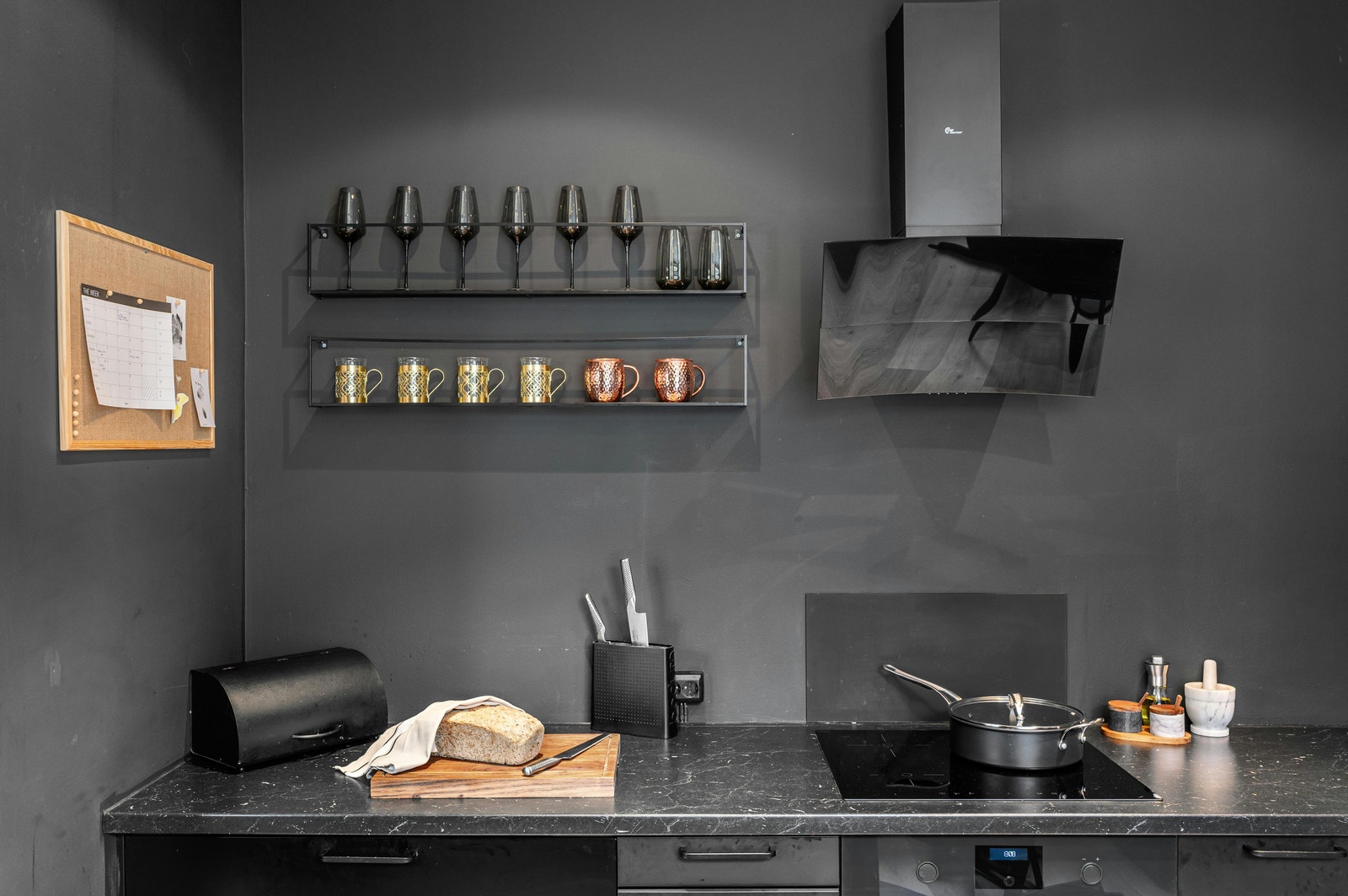 Opplegg for vaskemaskin på kjøkkenet. Galleribilde