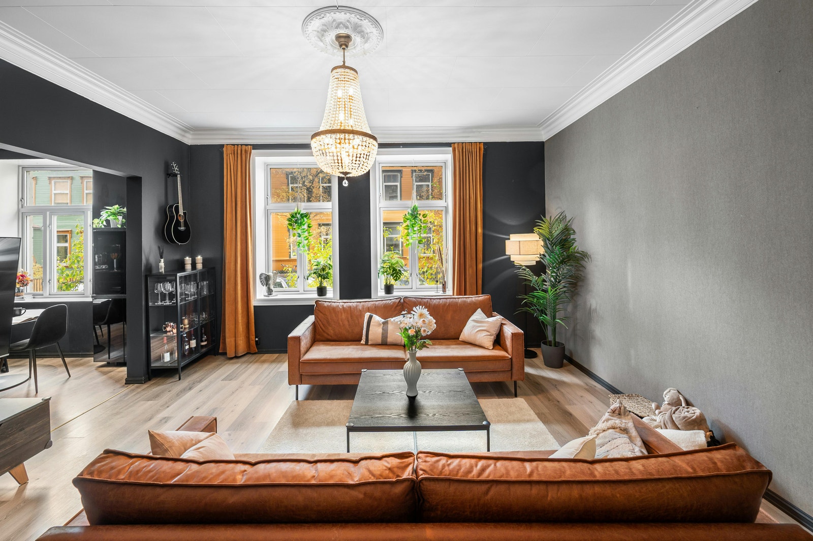 Her får man både god takhøyde, samt vedovn som et koselig alternativ til oppvarming. Galleribilde